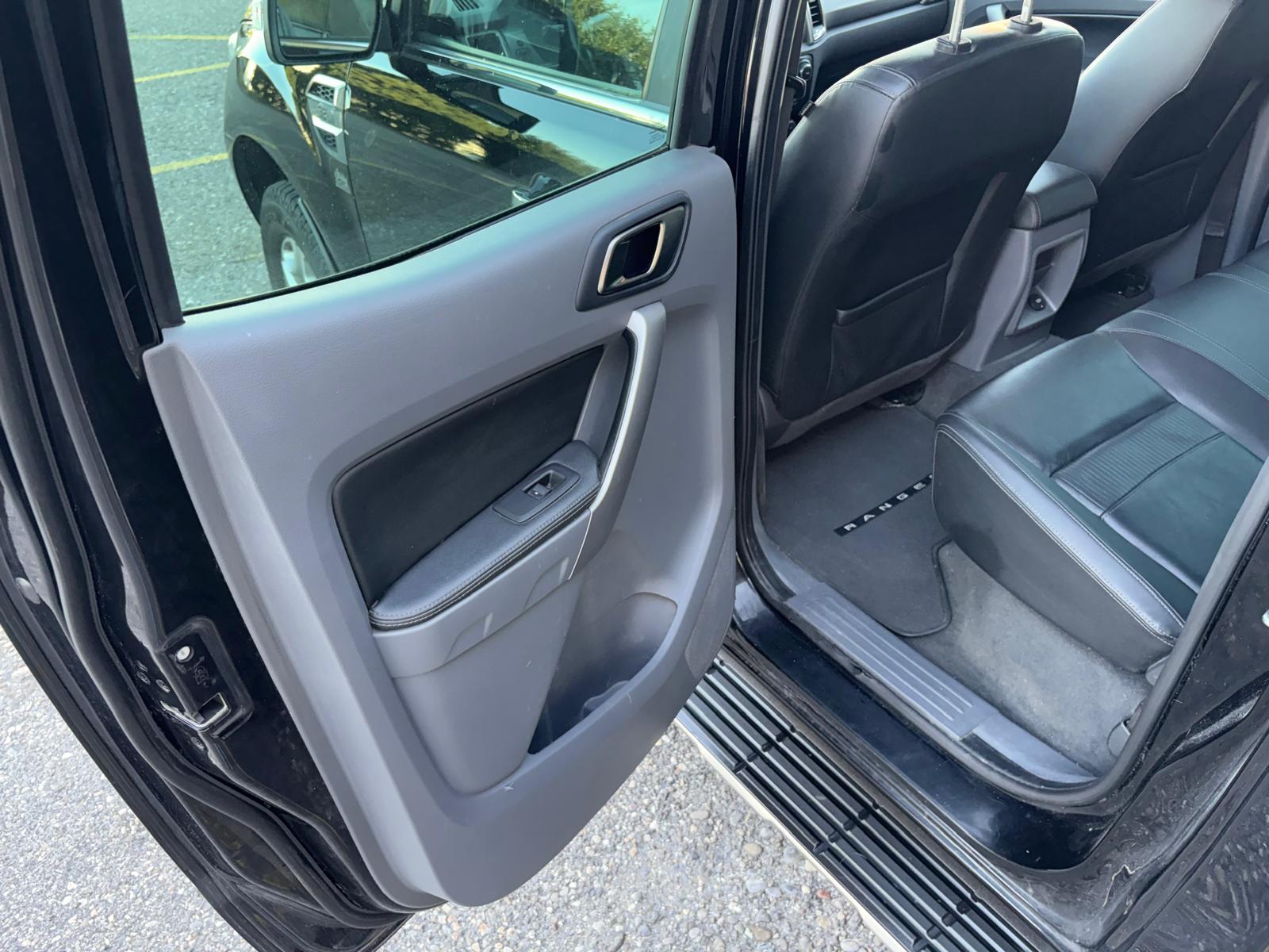 FORD Ranger LTD 3.2 TDCi 4x4-image-12