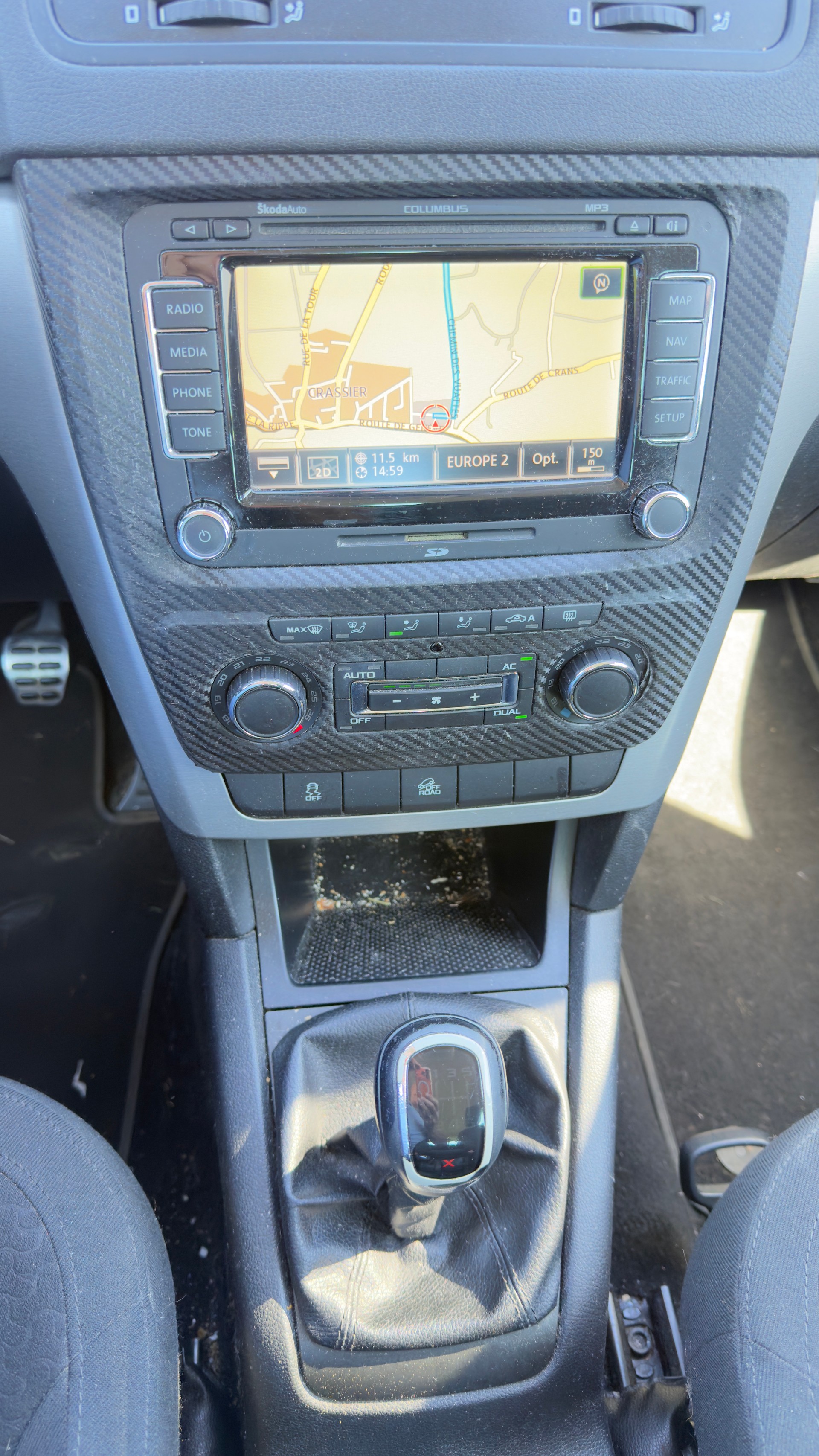SKODA Yeti 2.0 TDI Experience 4x4-image-9