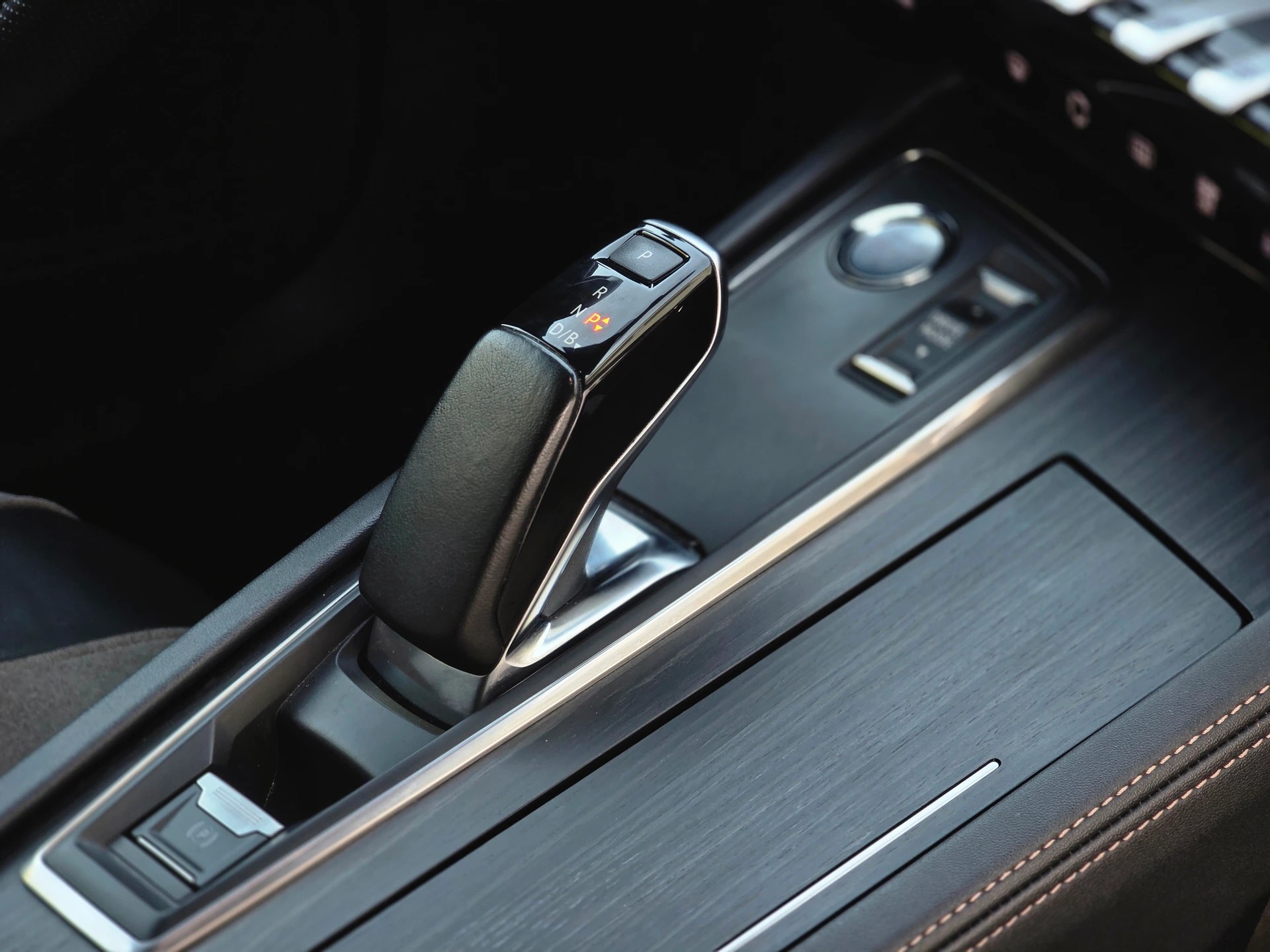 PEUGEOT 508 1.6 PHEV GT Line EAT8 ** Frisch ab MFK **-image-19