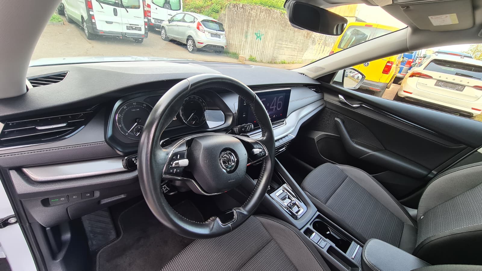 SKODA Octavia Combi 2.0 TSI Ambition DSG 4x4 ** Gr-Navi ** Sitzheizung ** Abstandsregelsysteme ** Anh-Kupplung ** Neues Modell 2023 **-image-15