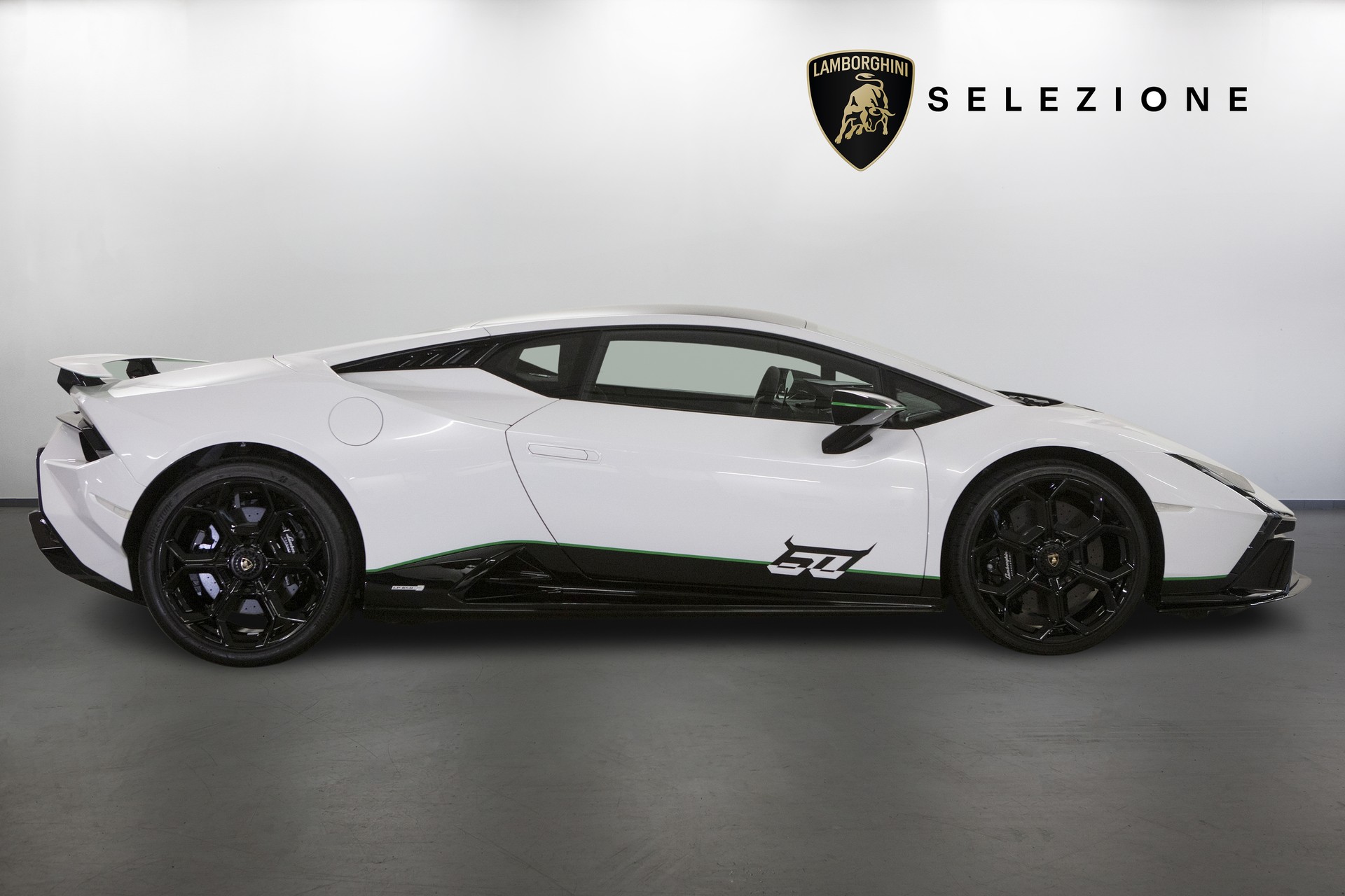 LAMBORGHINI Huracán Tecnica 60th Anniversary Coupé DCT RWD-image-1
