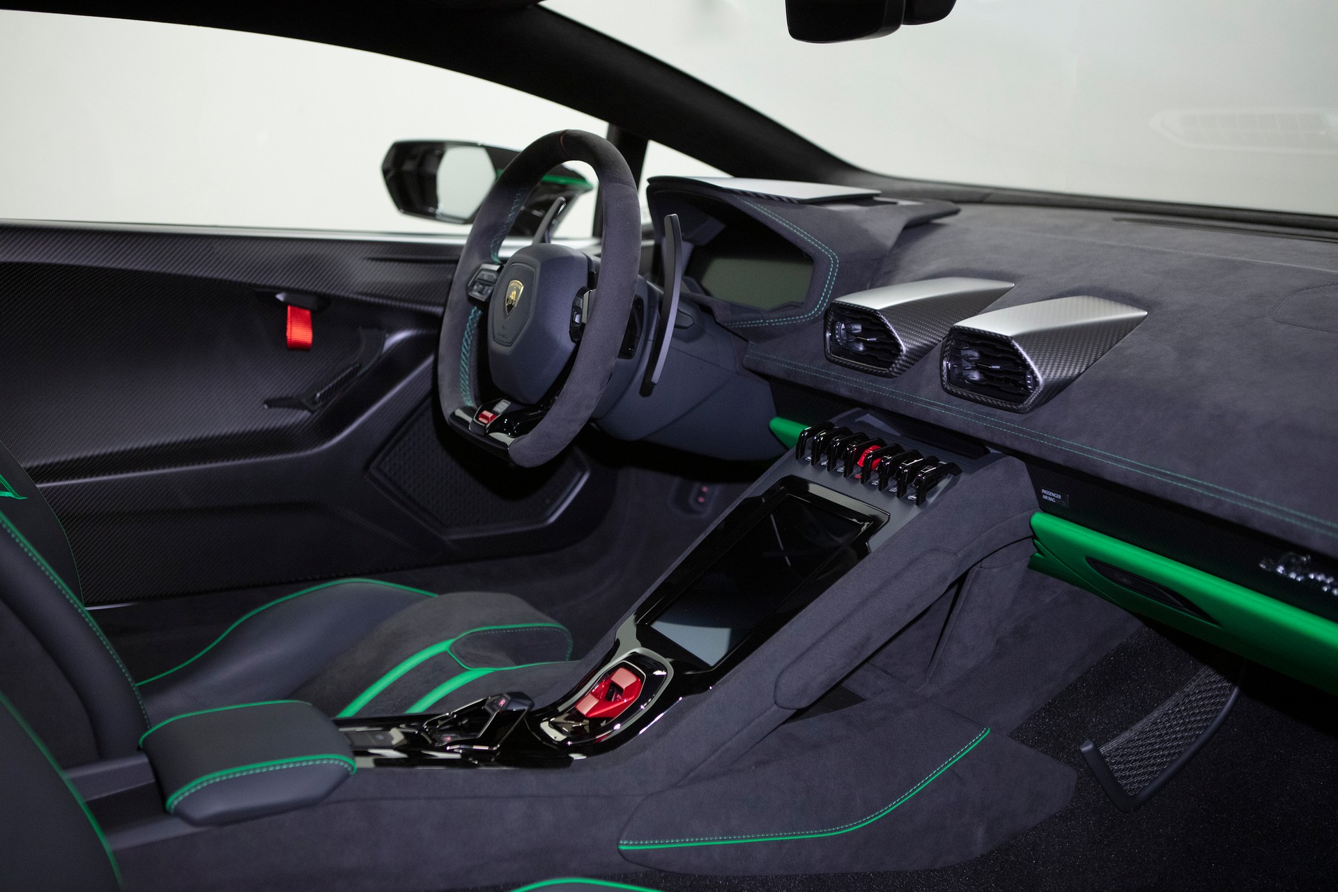 LAMBORGHINI Huracán Tecnica 60th Anniversary Coupé DCT RWD-image-6