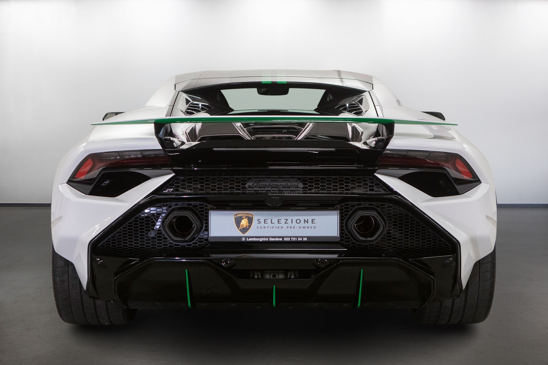 LAMBORGHINI Huracán Tecnica 60th Anniversary Coupé DCT RWD-image-3