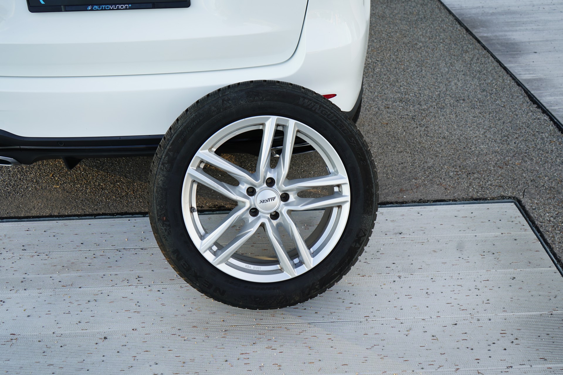 MERCEDES-BENZ GLC 300 d AMG LINE NIGHT 4MATIC 9G-TRONIC l 245 PS-image-19