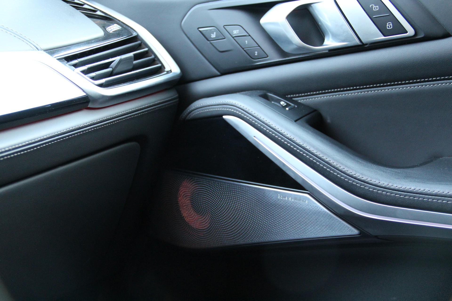 BMW X5 xDrive 48V 30d M Sport Steptronic-image-12