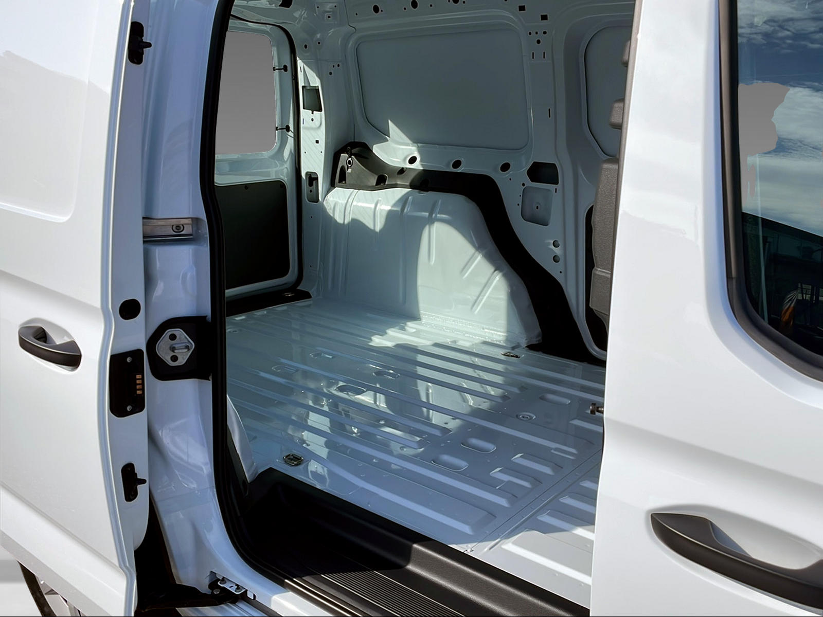 FORD Grand Transit Connect Kaw. 1.5 EcoBoost 150 Trend PHEV-image-7