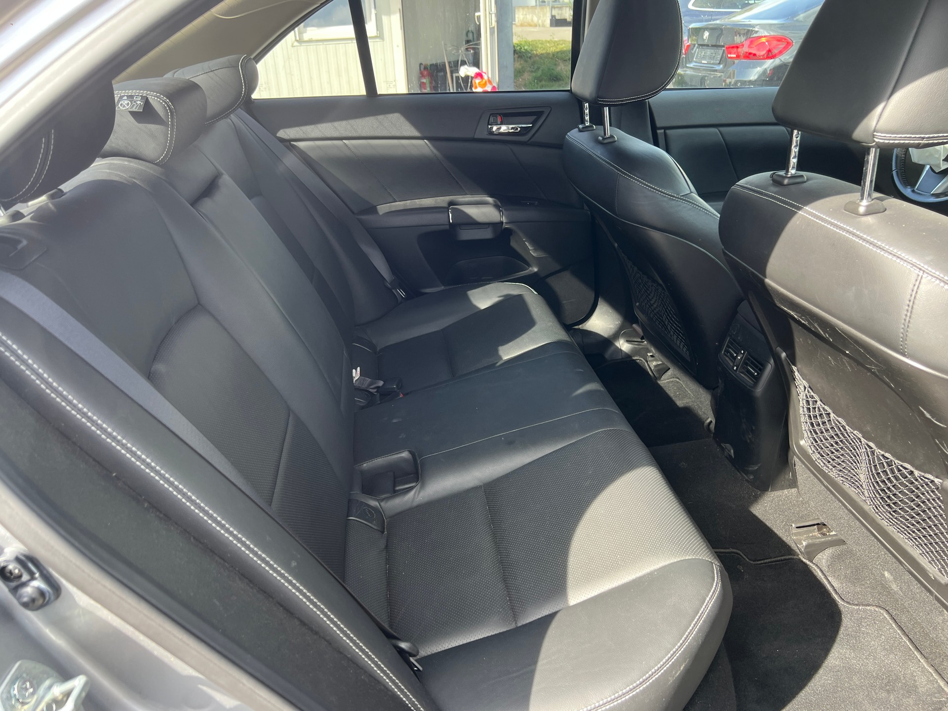 SUZUKI Kizashi 2.4 GL Top Indigo 4WD CVT-image-10