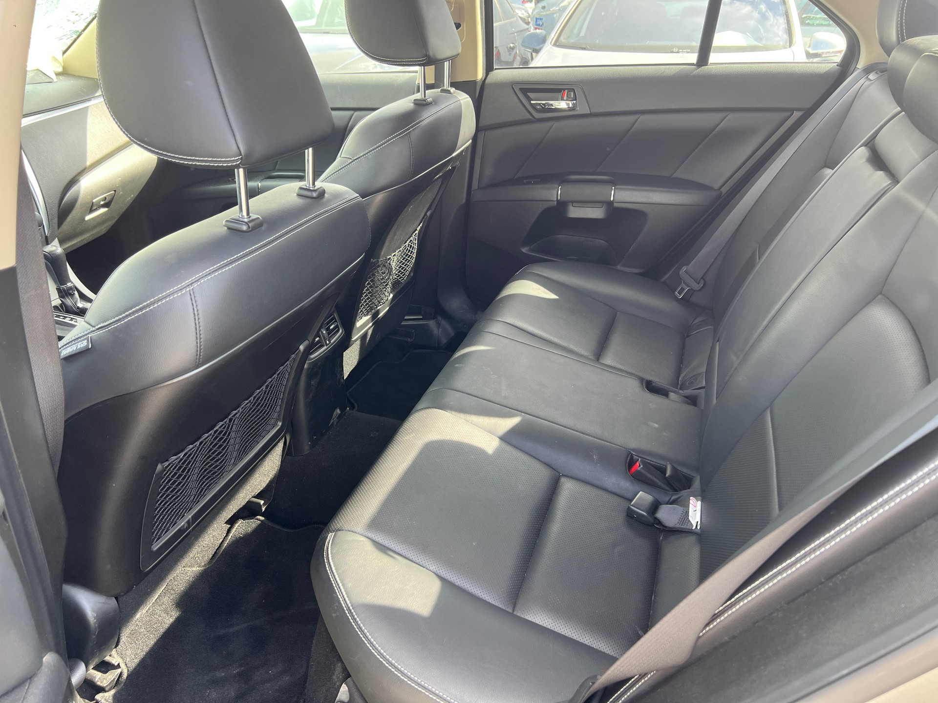 SUZUKI Kizashi 2.4 GL Top Indigo 4WD CVT-image-8
