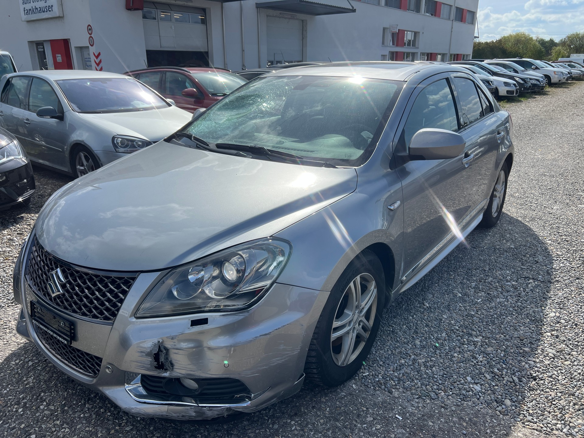 SUZUKI Kizashi 2.4 GL Top Indigo 4WD CVT-image-0