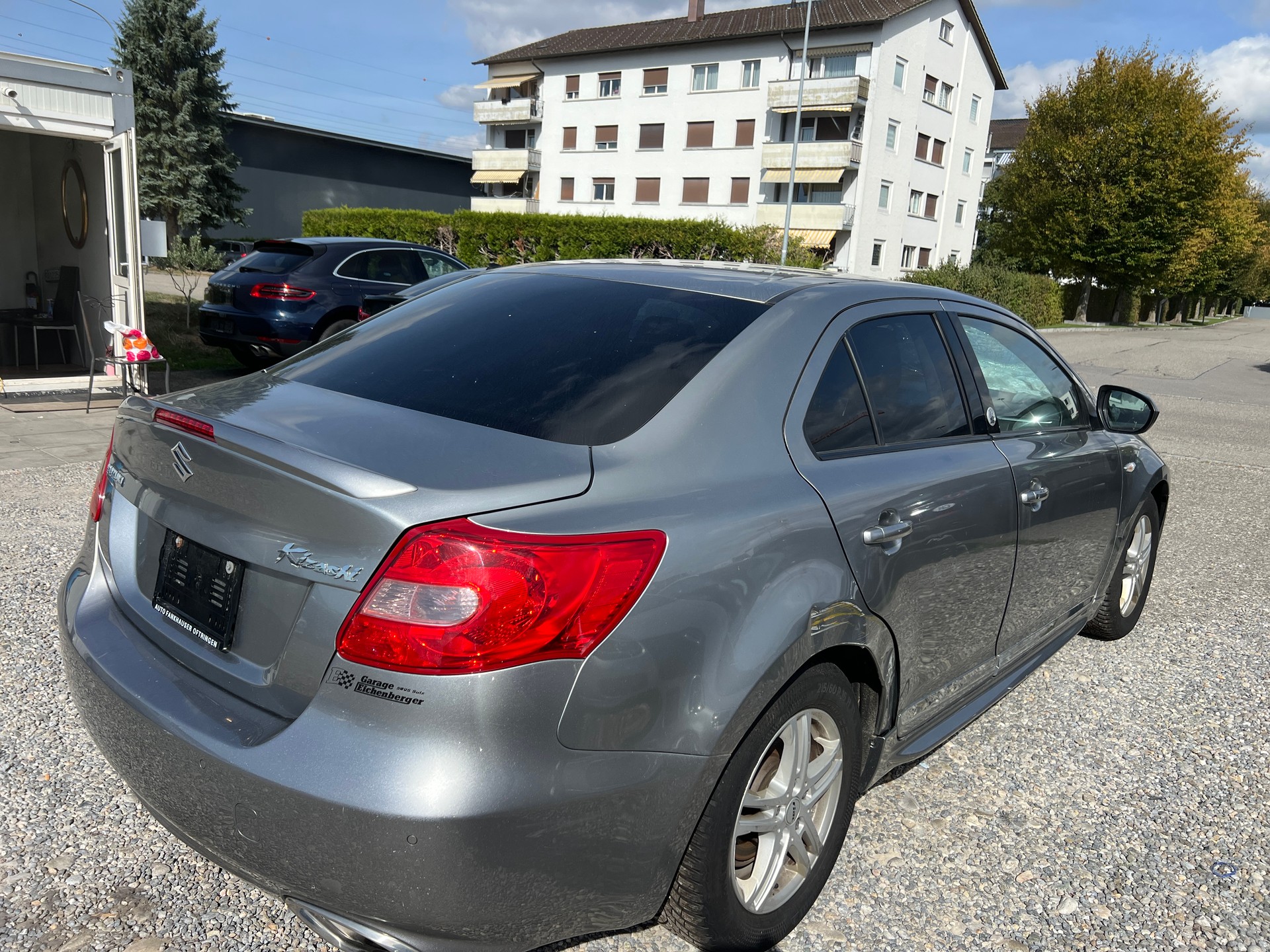 SUZUKI Kizashi 2.4 GL Top Indigo 4WD CVT-image-5