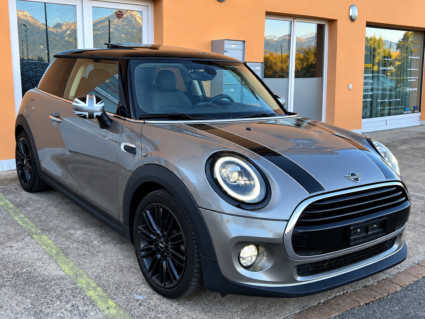 MINI Cooper Steptronic DKG-image-2