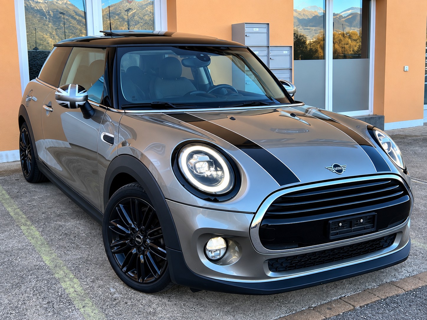 MINI Cooper Steptronic DKG-image-1