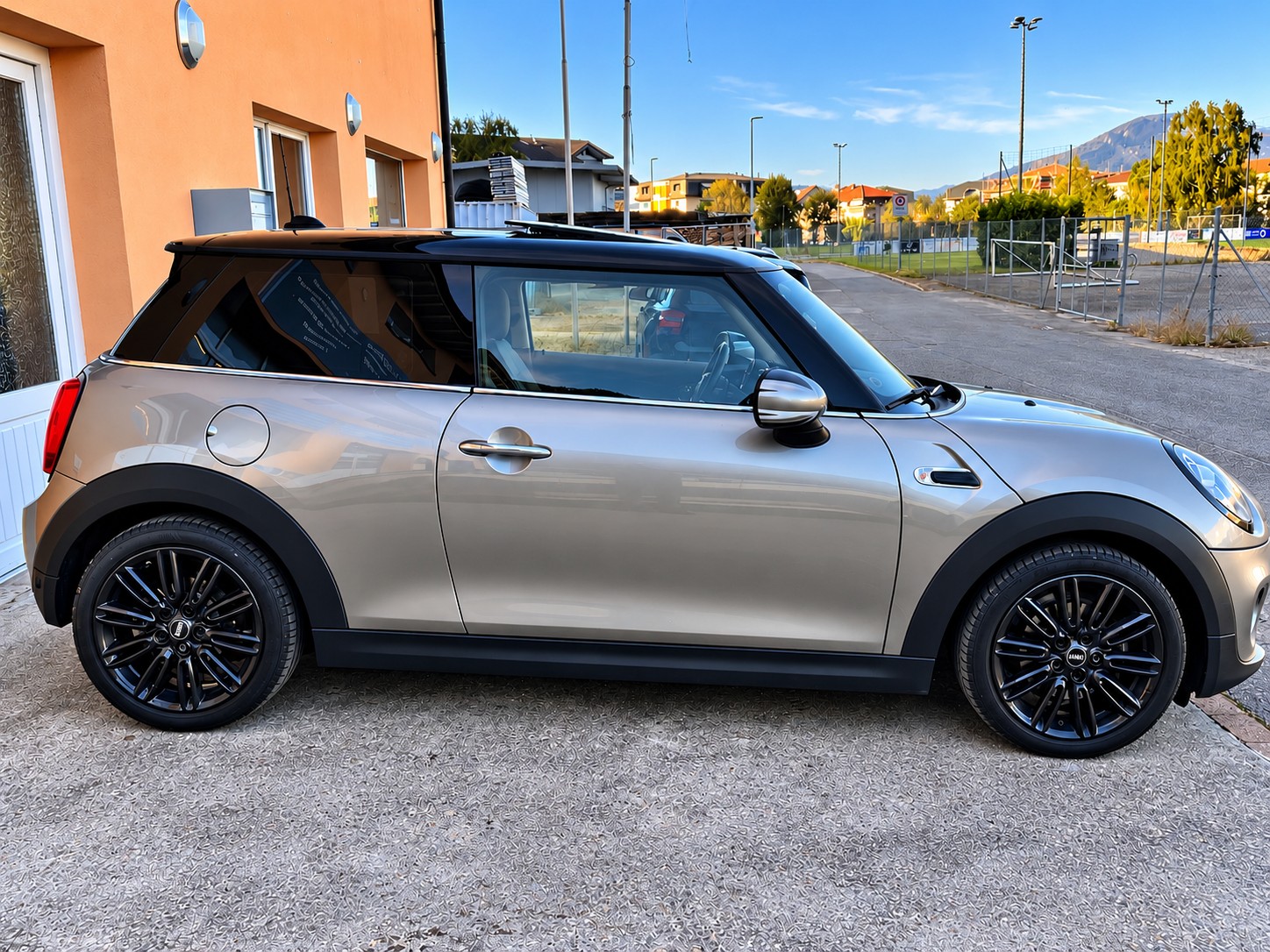 MINI Cooper Steptronic DKG-image-4