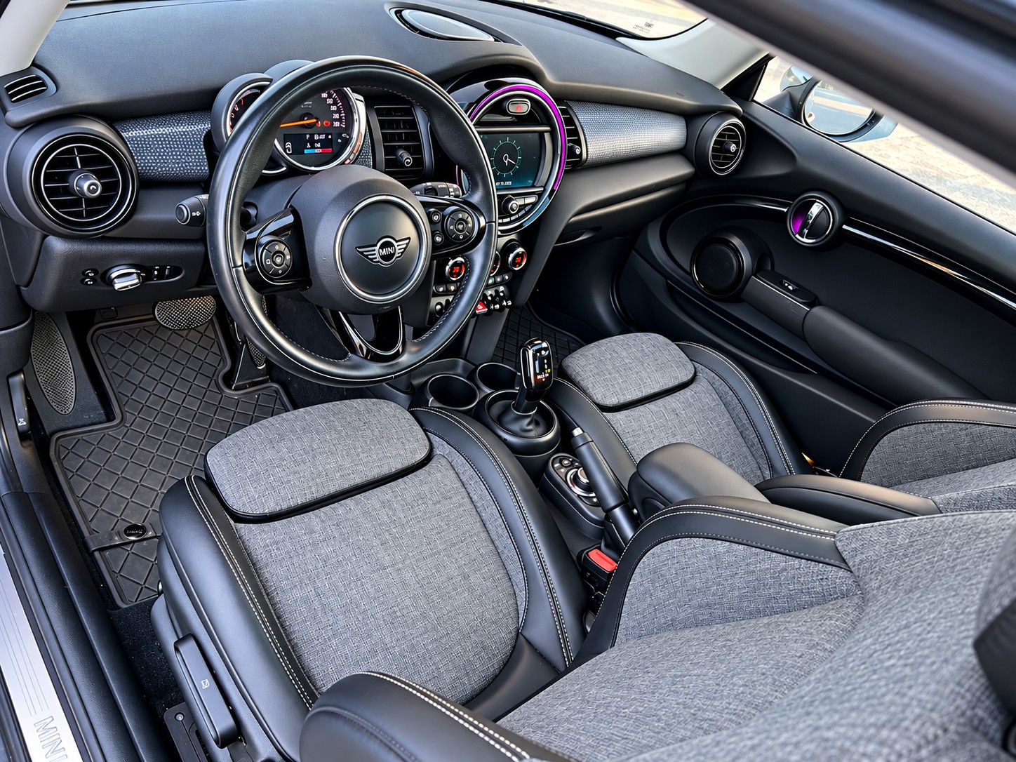 MINI Cooper Steptronic DKG-image-7