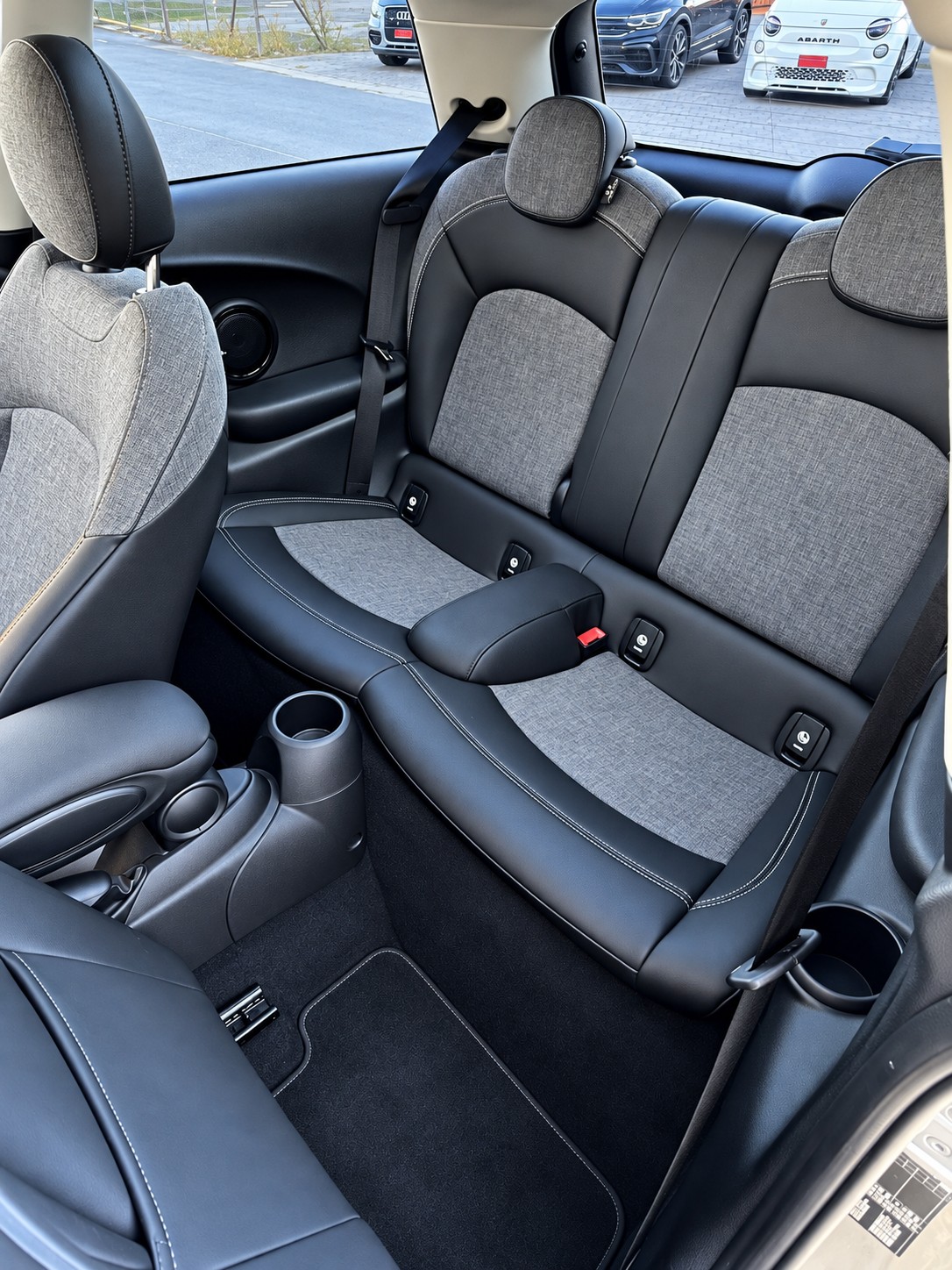 MINI Cooper Steptronic DKG-image-13