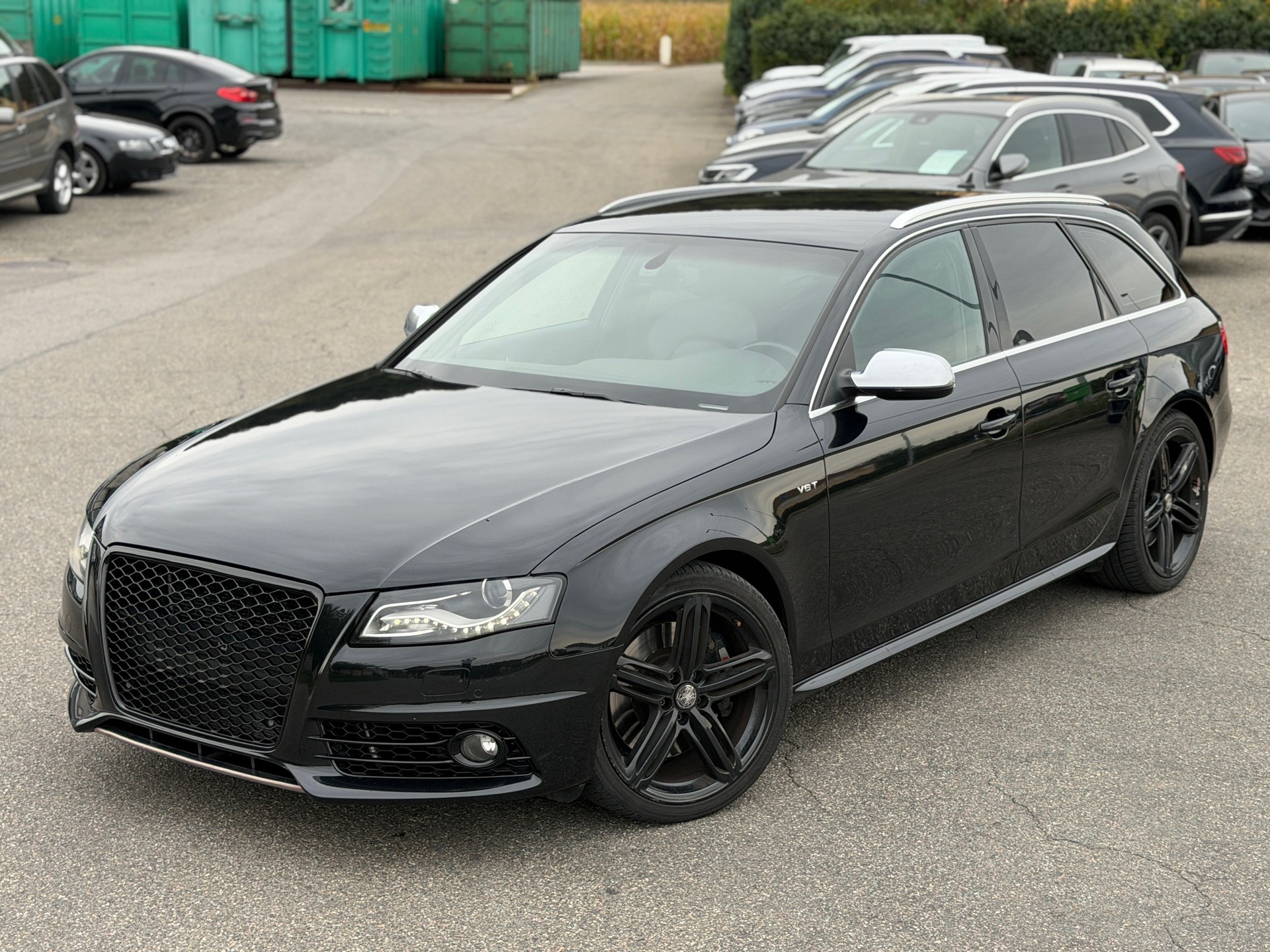 AUDI S4 Avant 3.0 TFSI quattro S-tronic-image-12
