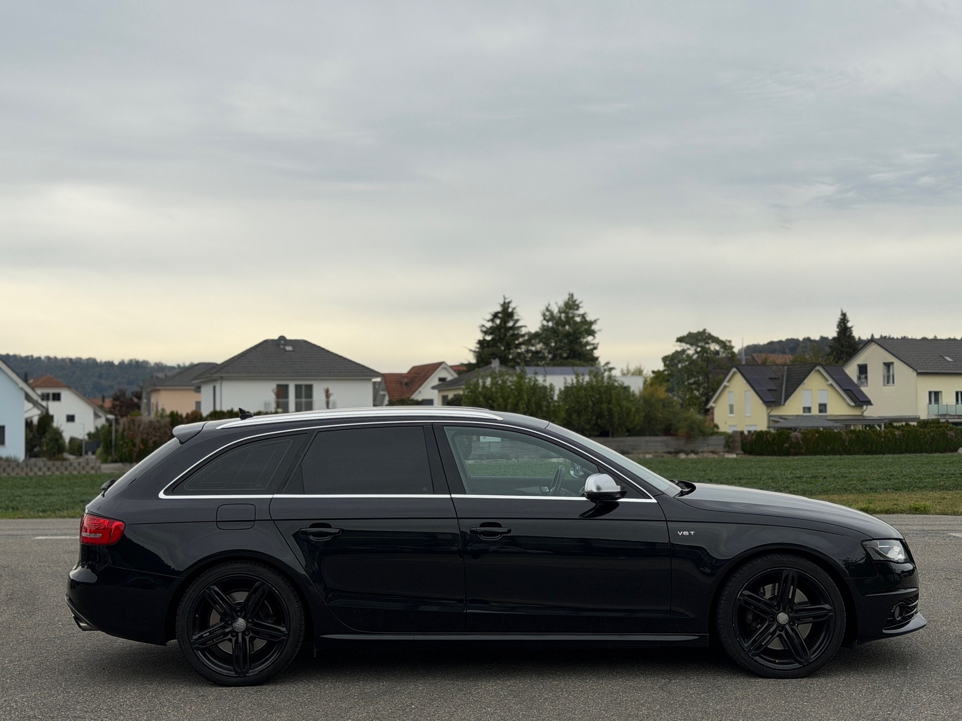 AUDI S4 Avant 3.0 TFSI quattro S-tronic-image-11
