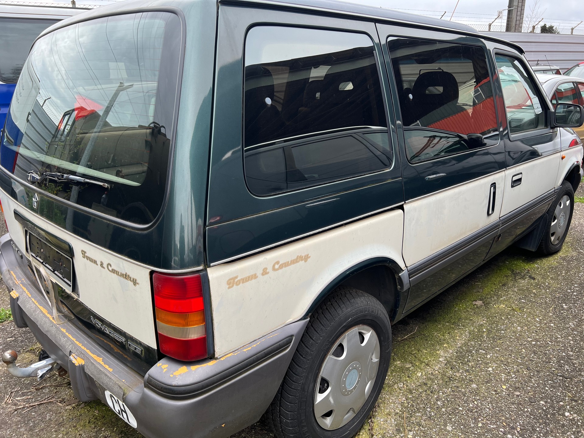 CHRYSLER Voyager LE 3.3 AWD-image-13