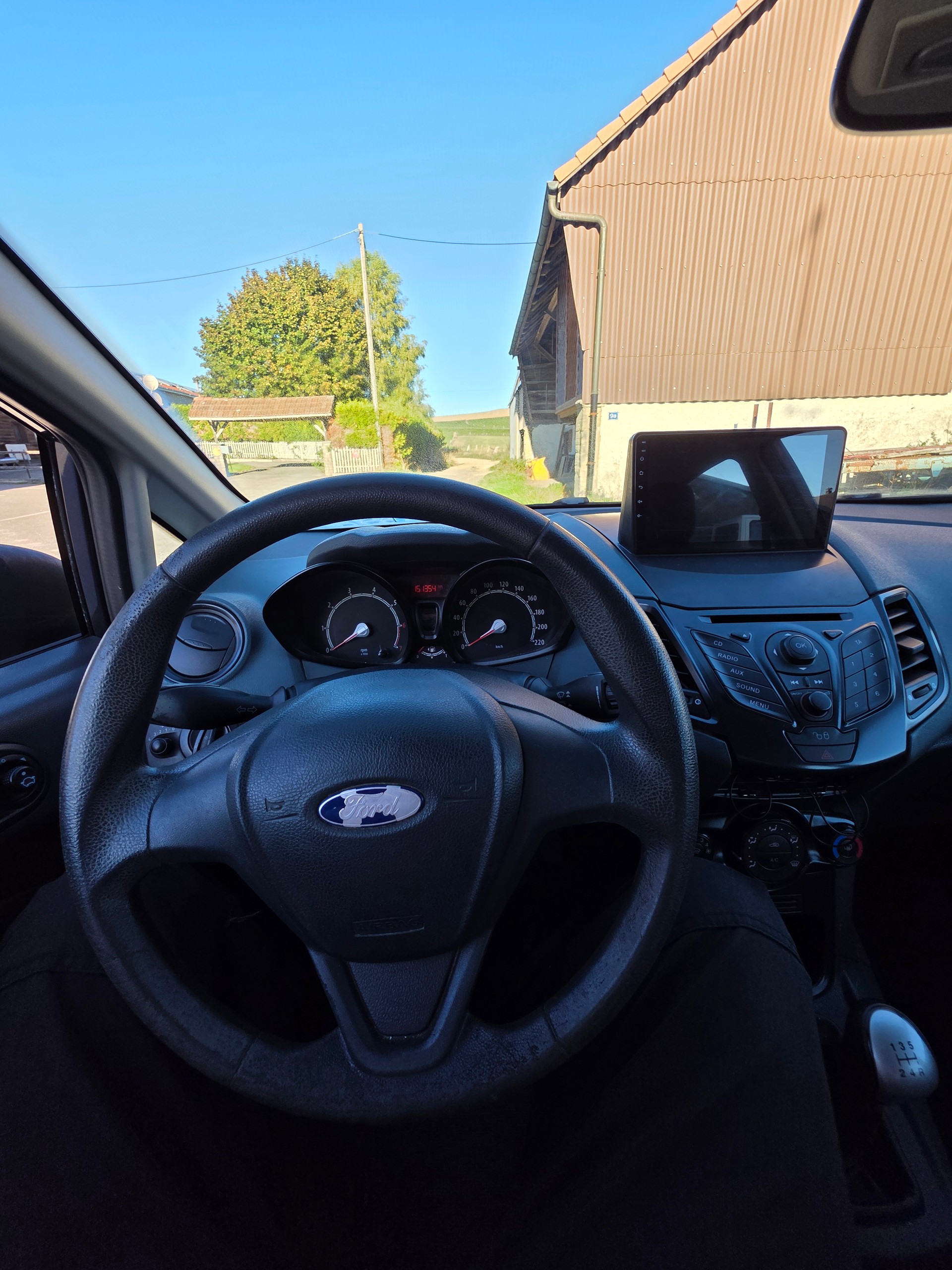 FORD Fiesta 1.25 16V Ambiente-image-8