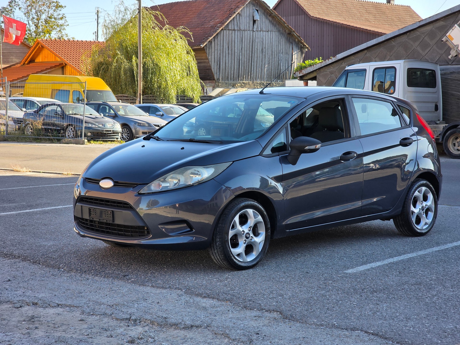 FORD Fiesta 1.25 16V Ambiente-image-0
