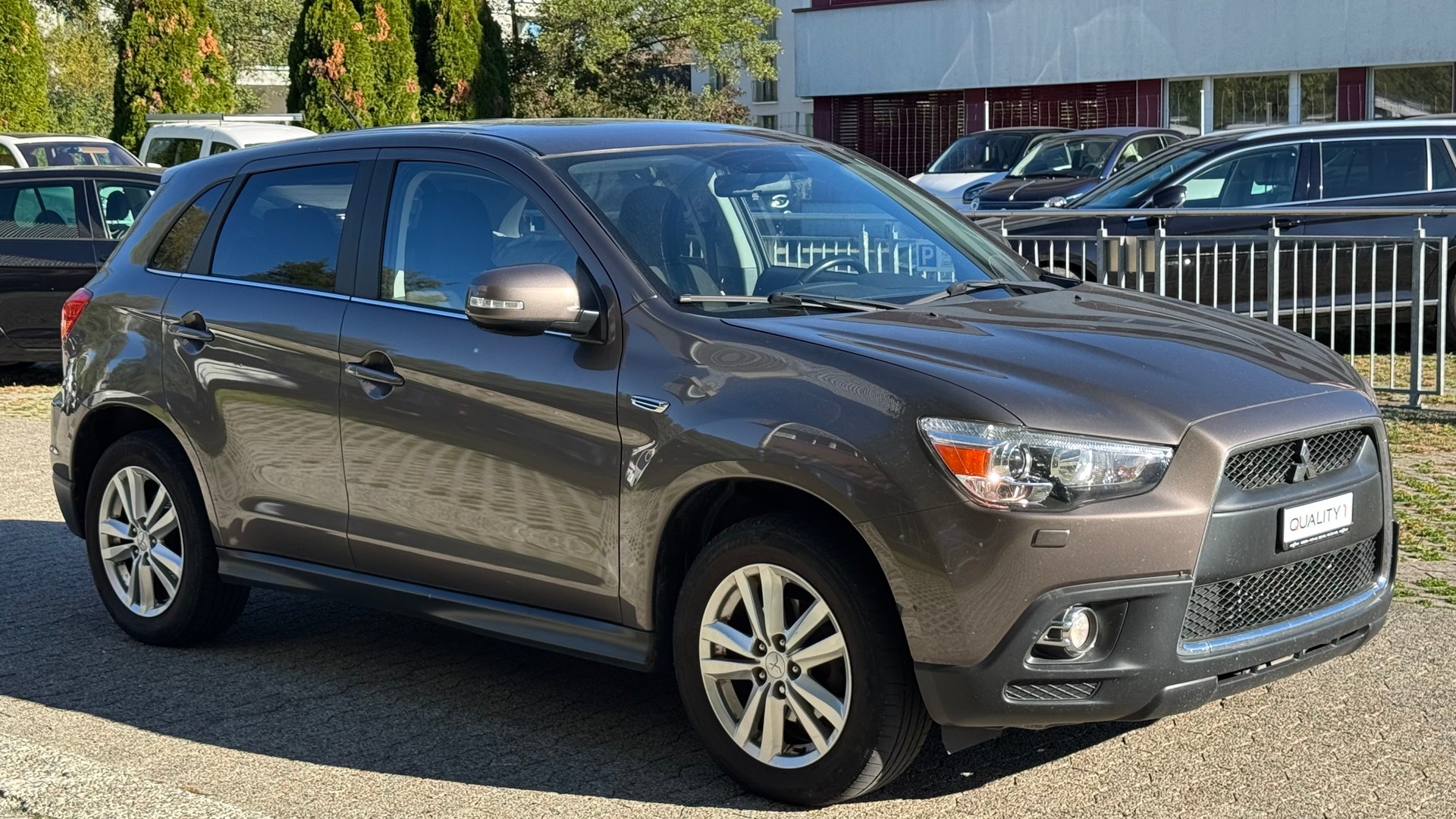 MITSUBISHI ASX 1.8 DID Navigator 4WD-image-2