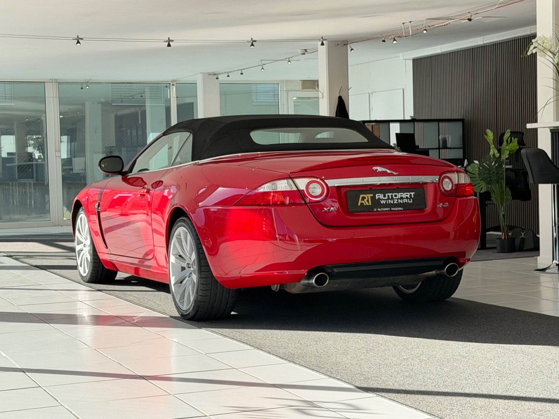 JAGUAR XK 4.2 V8 Automatic **TOP Zustand**-image-28