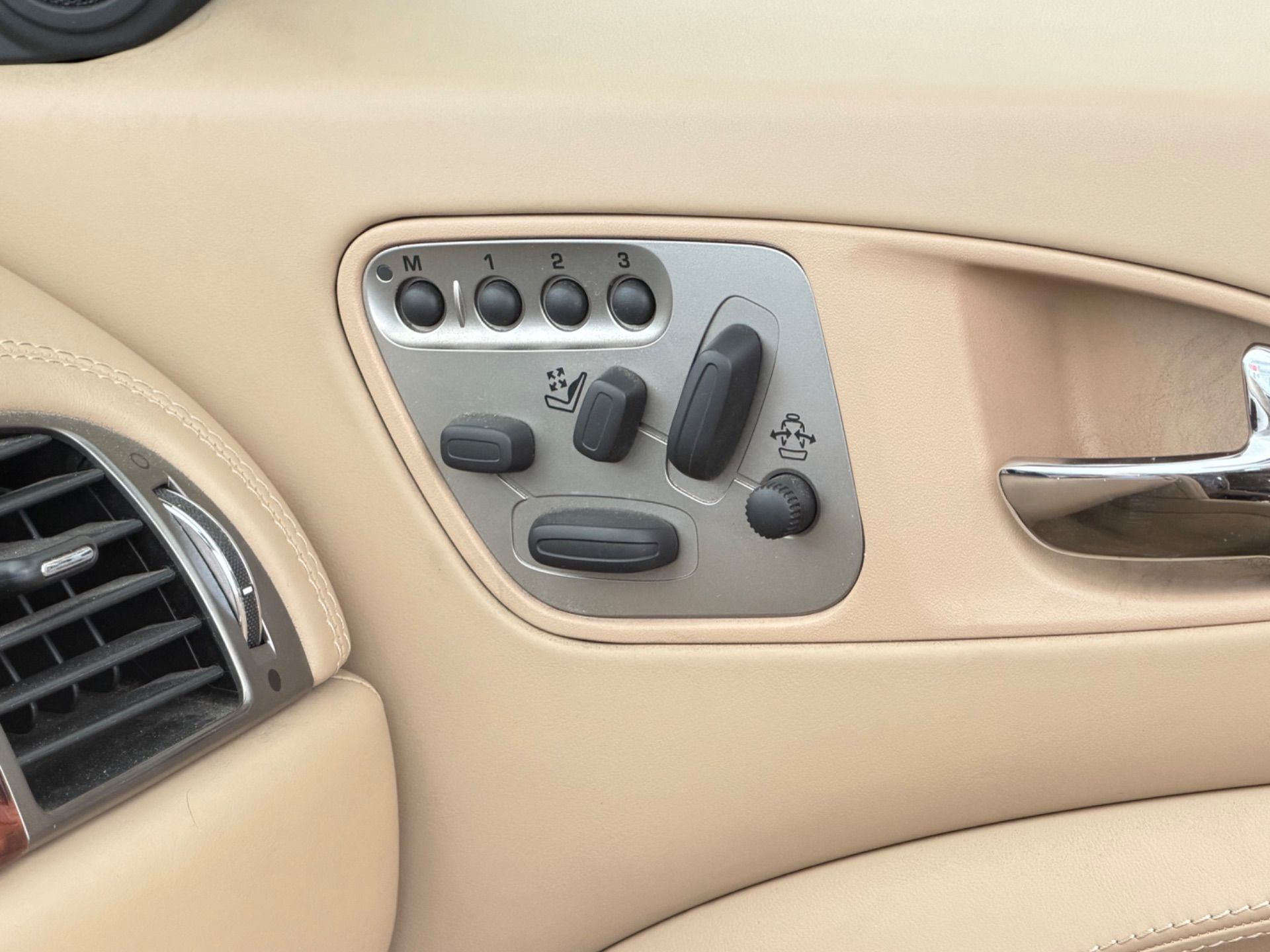JAGUAR XK 4.2 V8 Automatic **TOP Zustand**-image-19