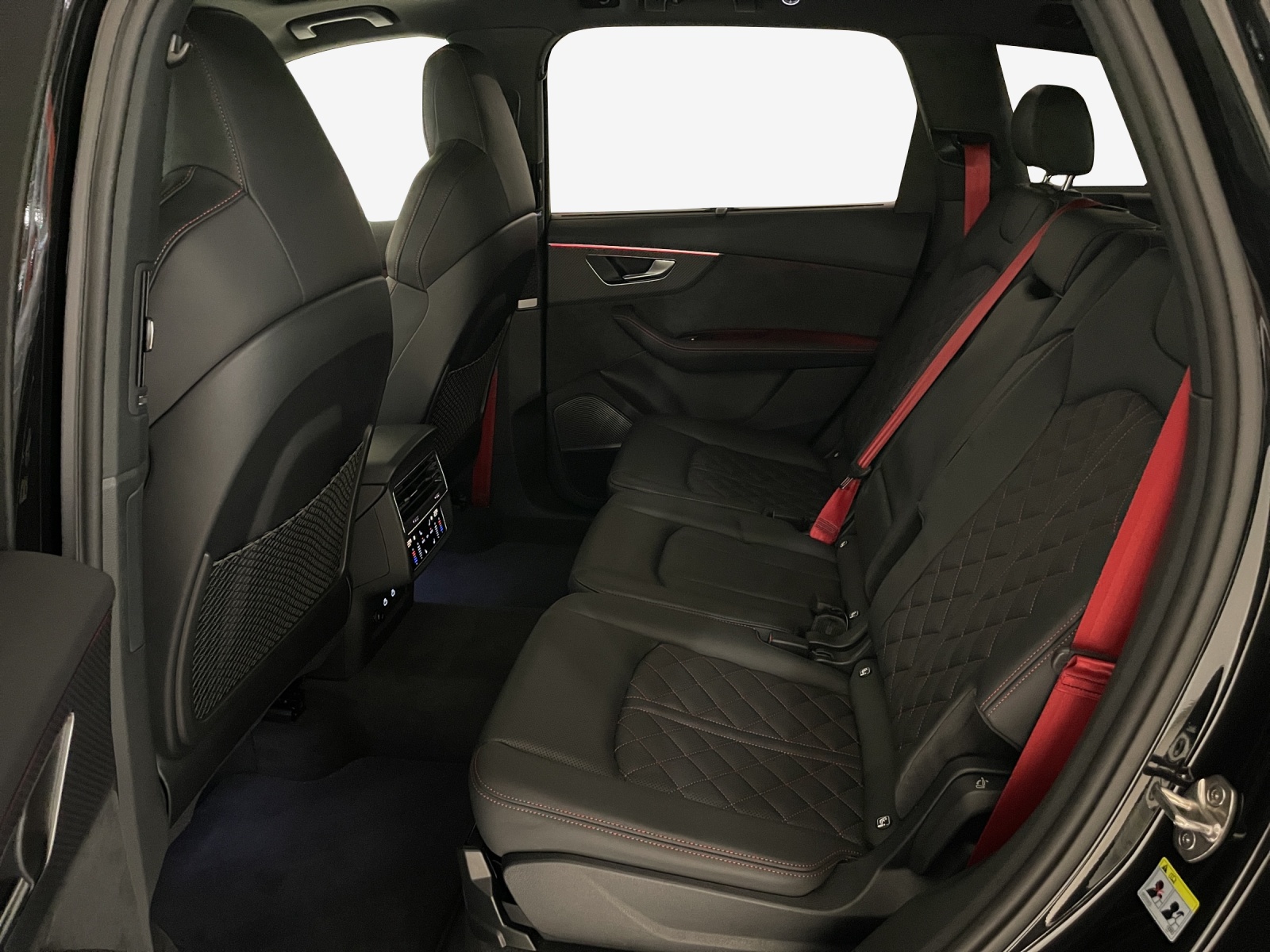 AUDI SQ7 TFSI quattro tiptronic-image-11