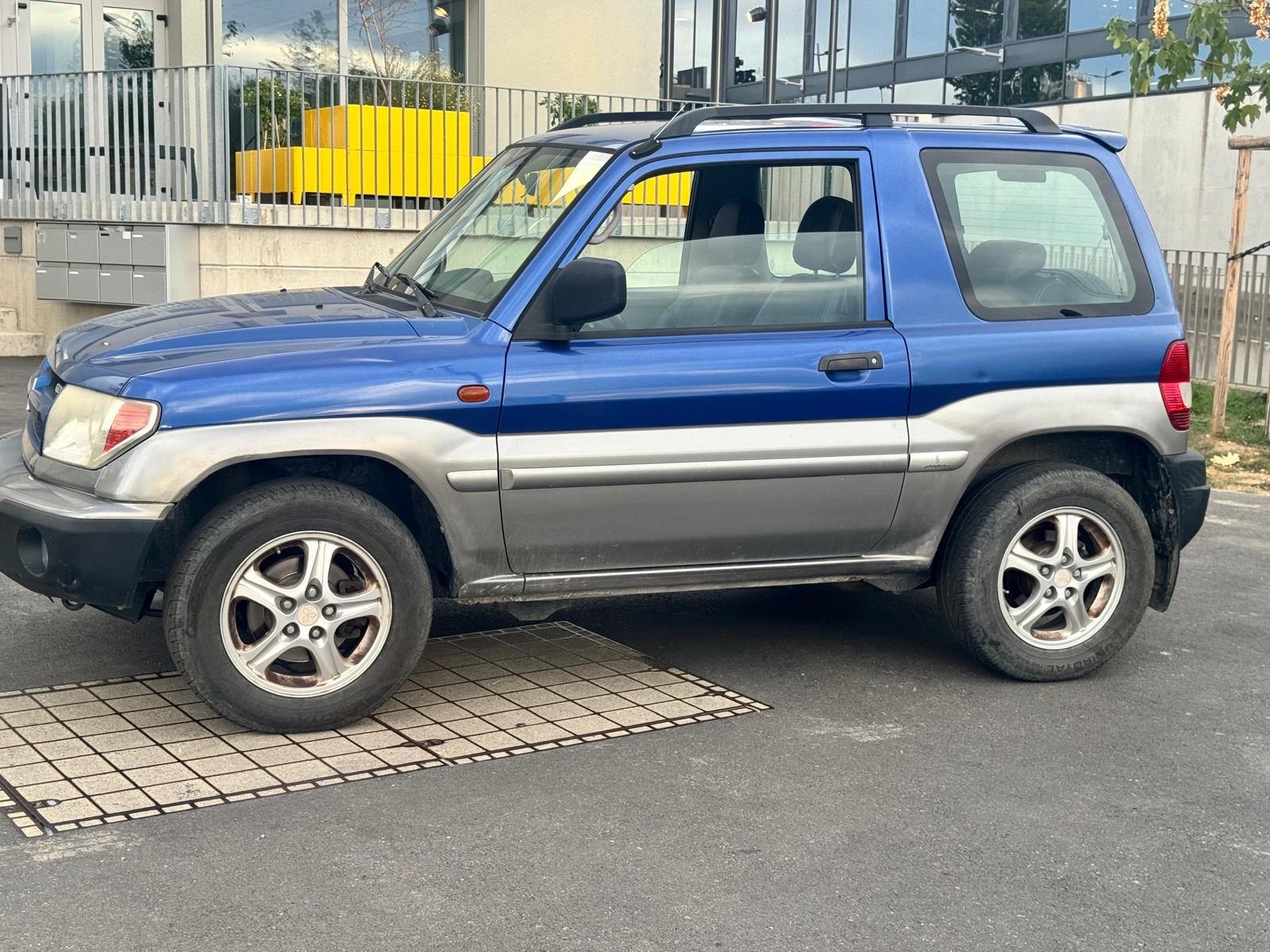 MITSUBISHI Pajero Pinin 2.0 Edition-image-2