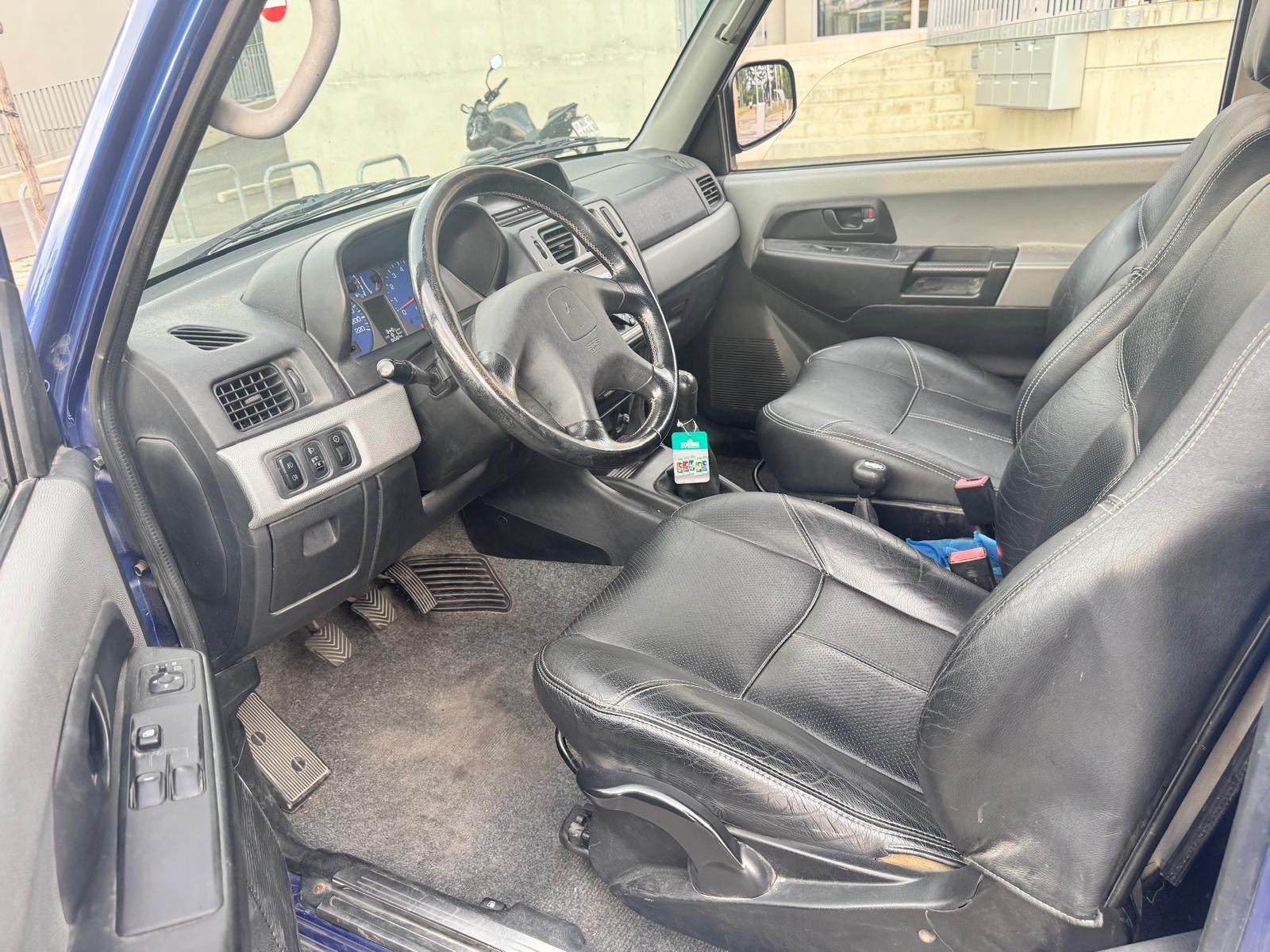 MITSUBISHI Pajero Pinin 2.0 Edition-image-7