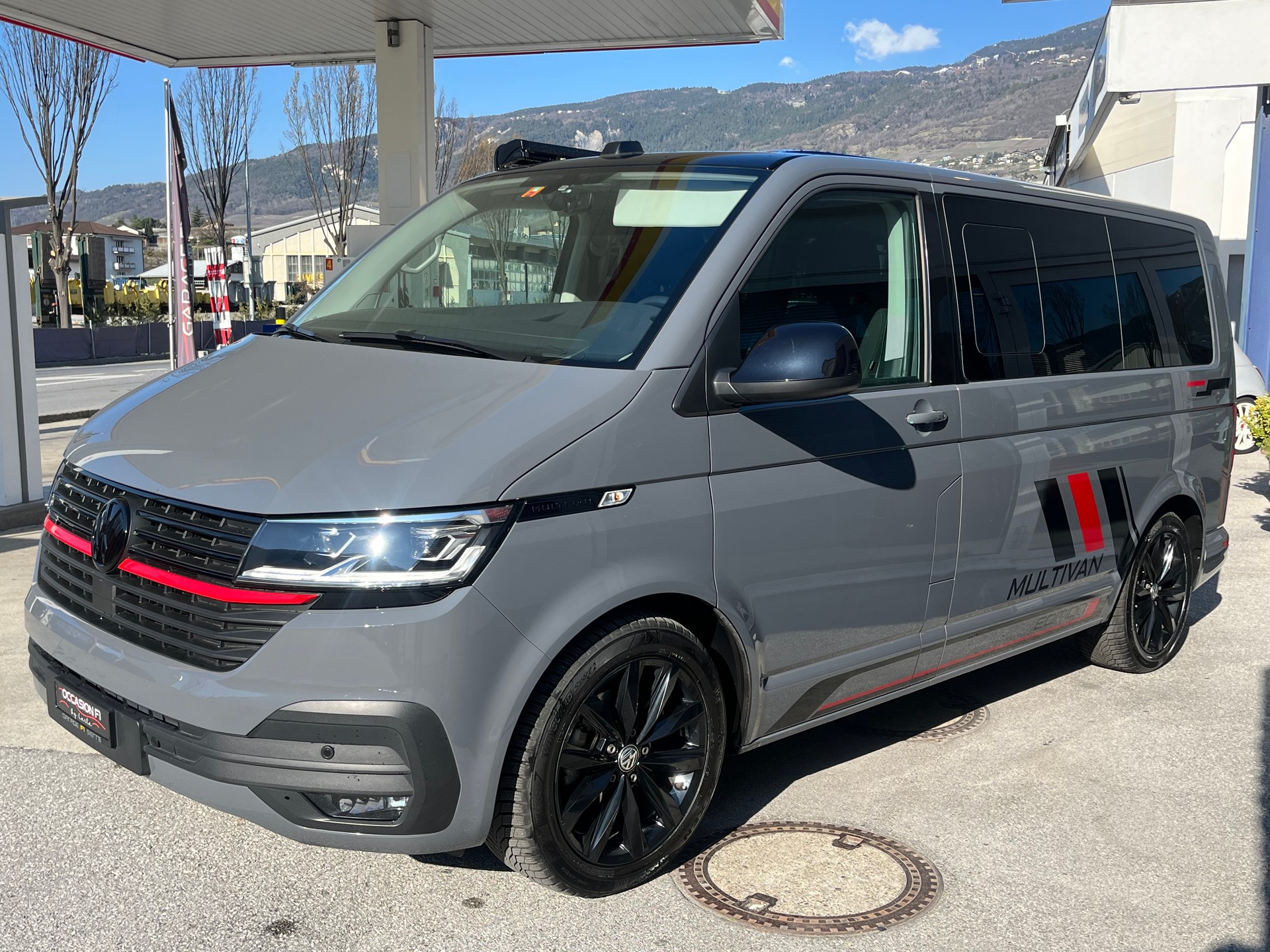 VW T6.1 Multivan 2.0 TDI Liberty Edition 4Motion DSG-image-2