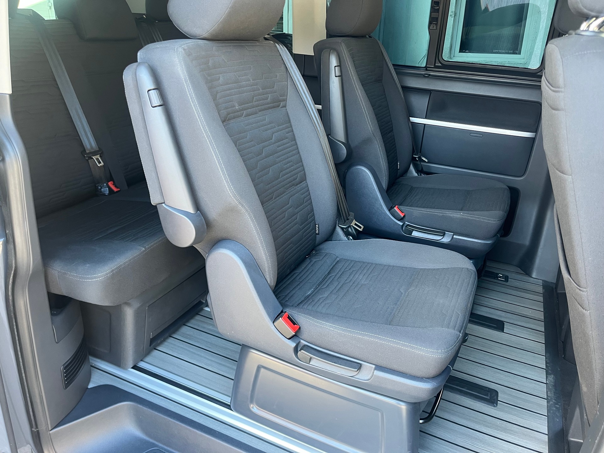 VW T6.1 Multivan 2.0 TDI Liberty Edition 4Motion DSG-image-14