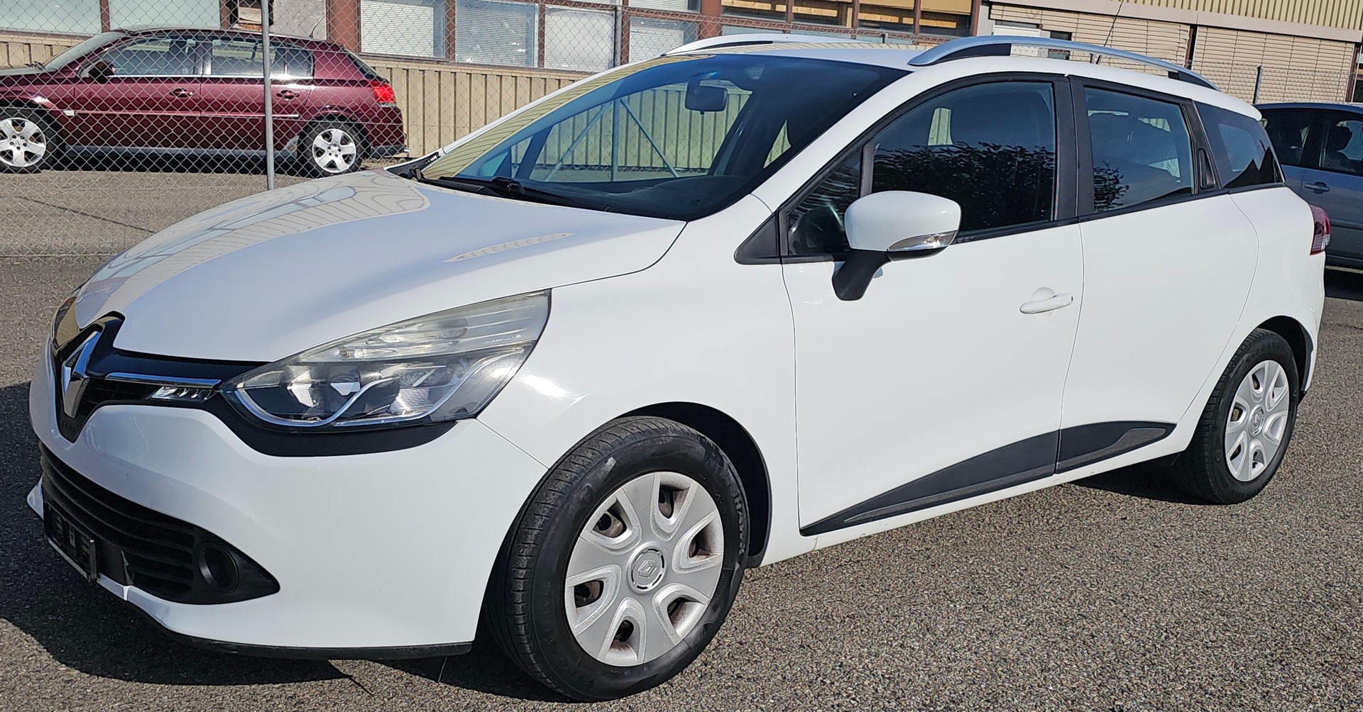 RENAULT Clio Grandtour 0.9 12V Swiss Edition-image-1