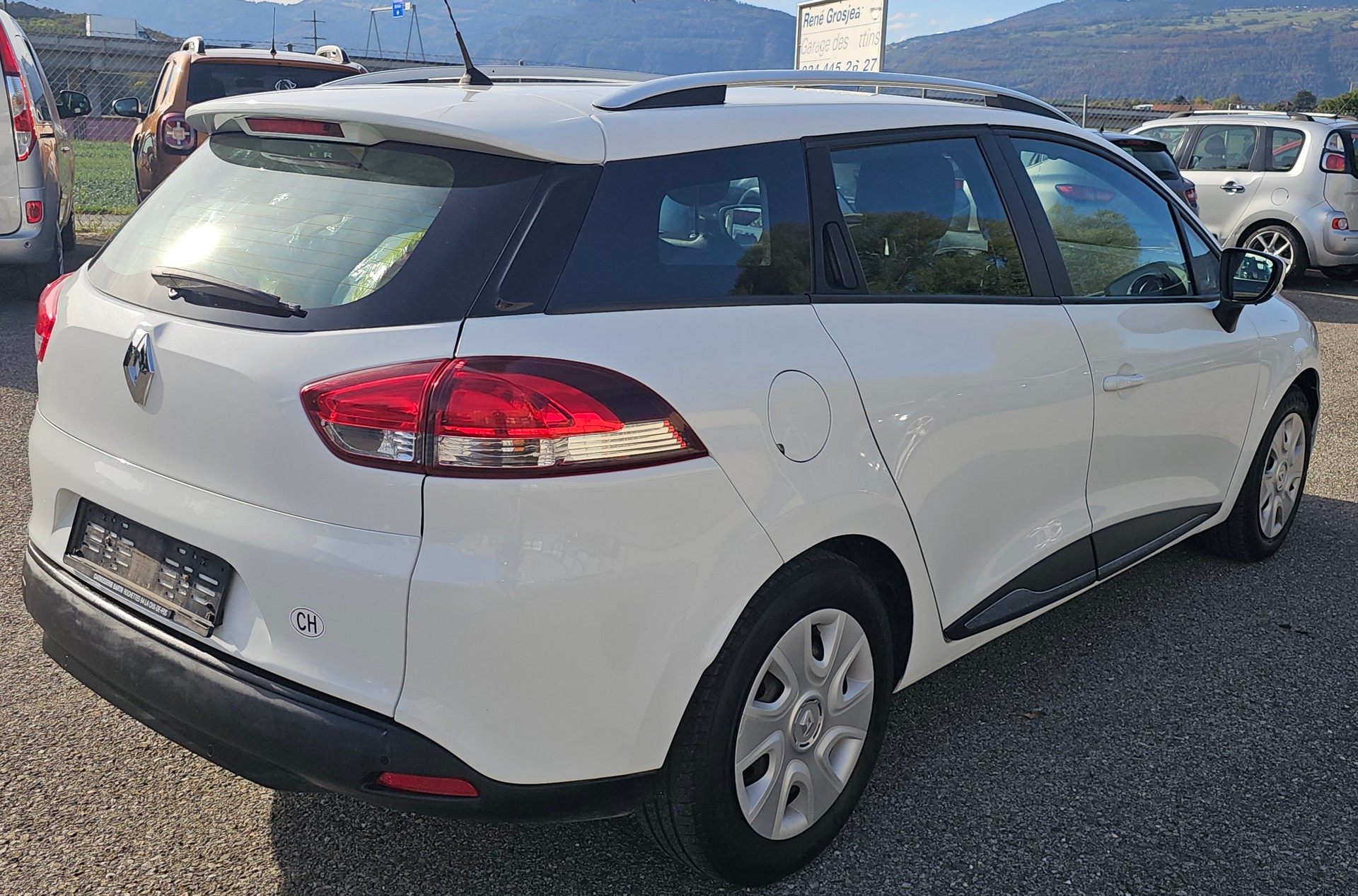 RENAULT Clio Grandtour 0.9 12V Swiss Edition-image-3