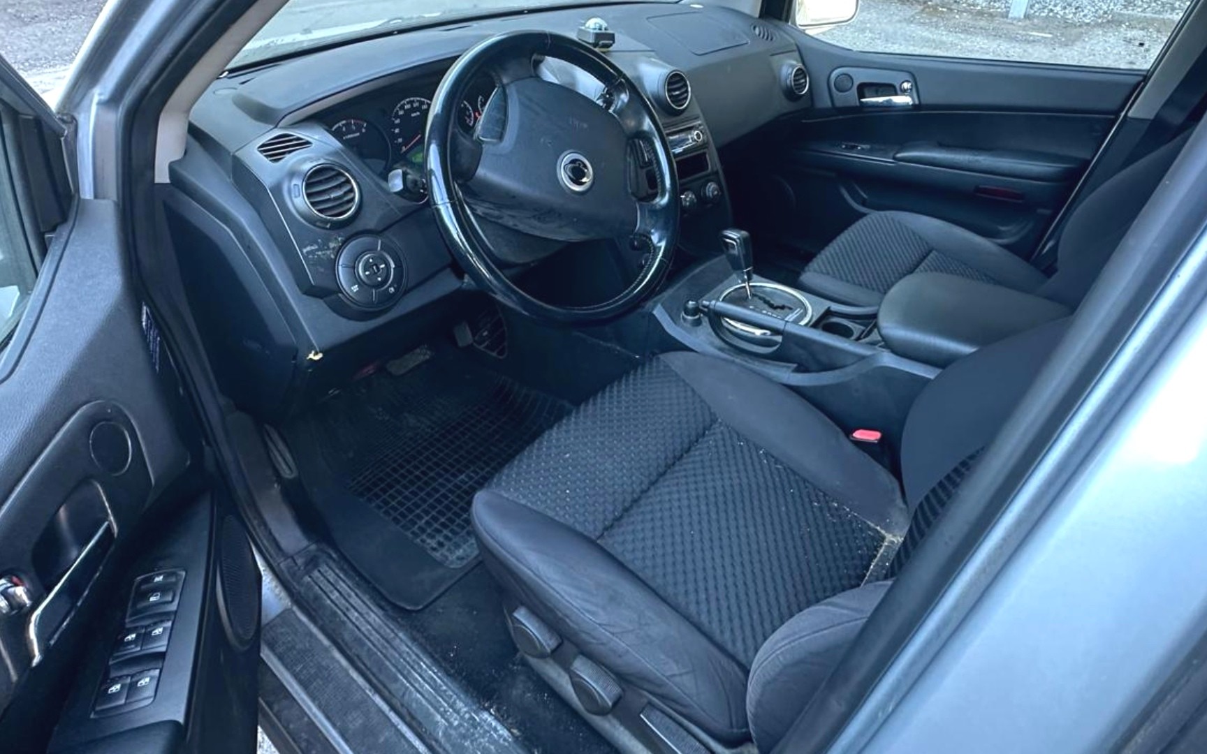 KGM-SsangYong Actyon 200 Xdi 4WD Comfort Automatic-image-8