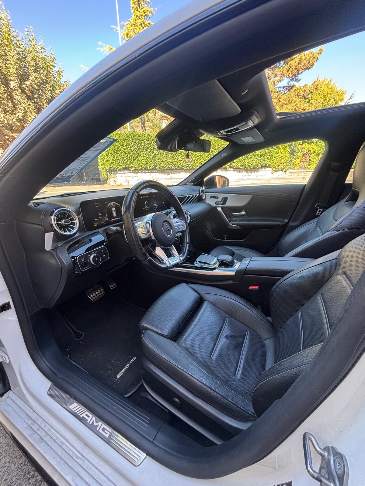 MERCEDES-BENZ CLA Shooting Brake 35 AMG 4Matic 7G-DCT-image-4