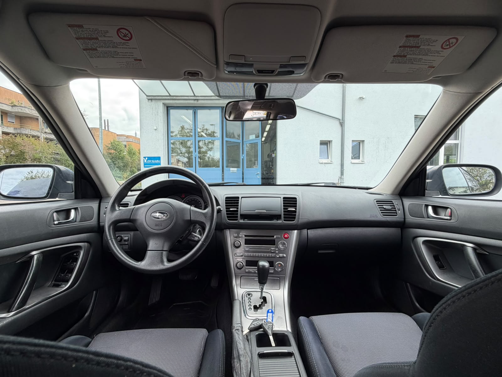 SUBARU Legacy 2.0i AWD-image-8