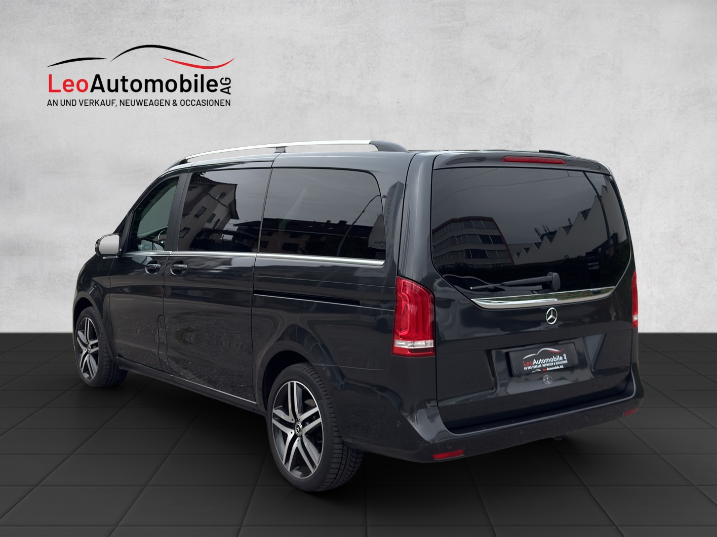 MERCEDES-BENZ V 300 d extralang Swiss Edition 4Matic 9G-Tronic-image-3