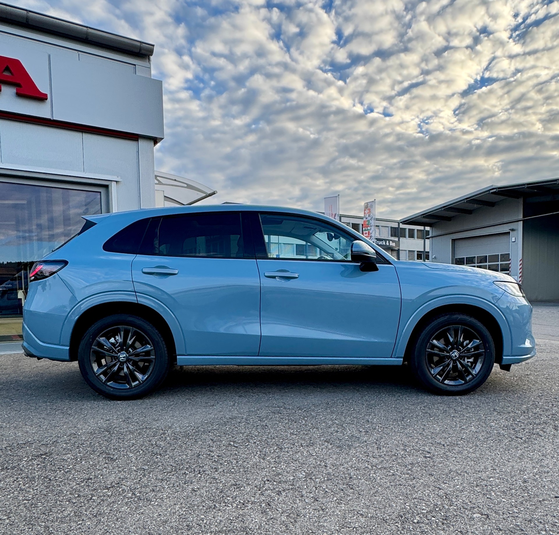 HONDA ZR-V 2.0i MMD Hybrid Advance Automatic Modell 2027 1.9% Leasing Aktion unschlagbar mit 8 Jahren Garantie-image-4