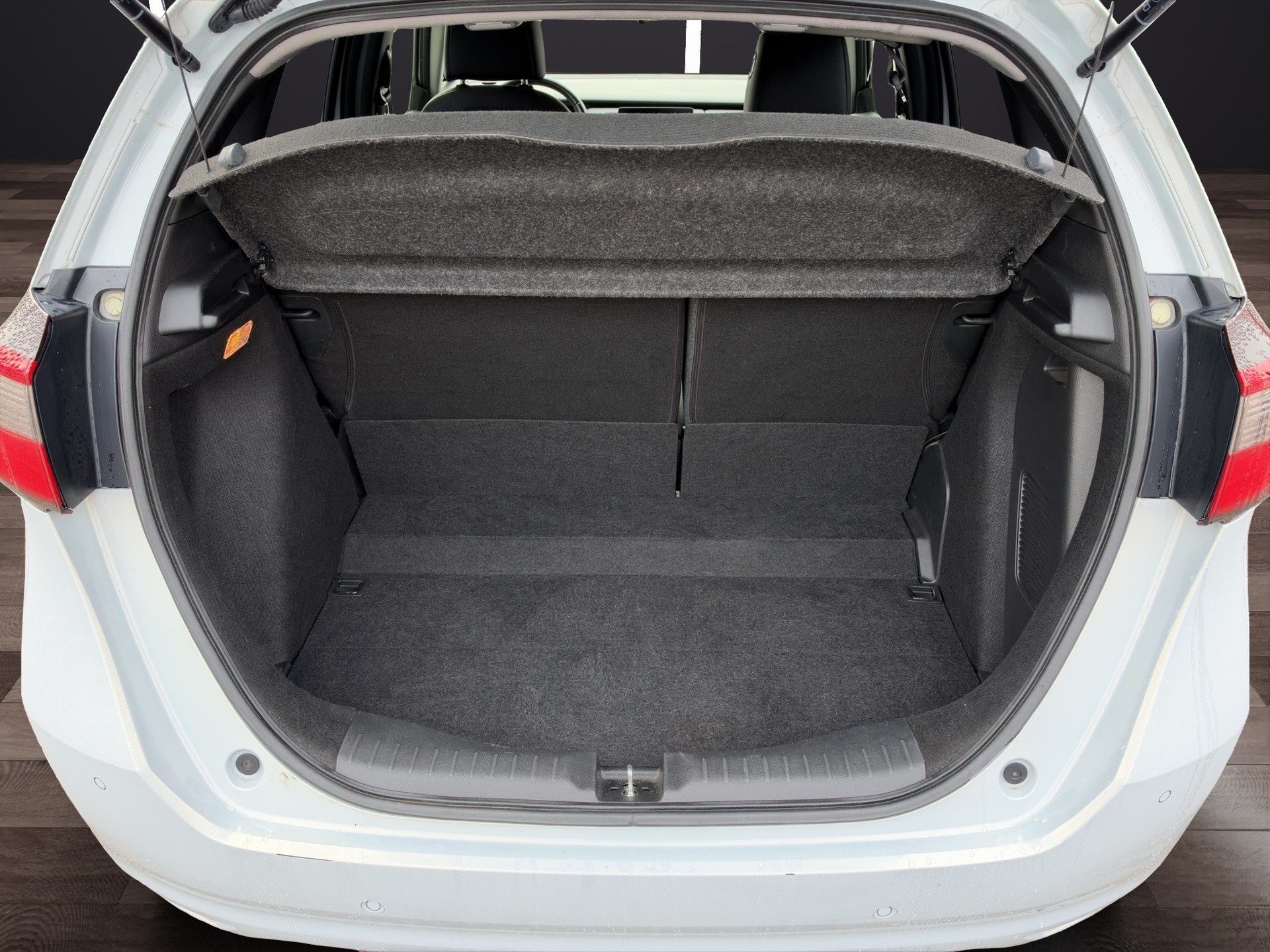 HONDA Jazz 1.5i-MMD Executive E-CVT-image-15