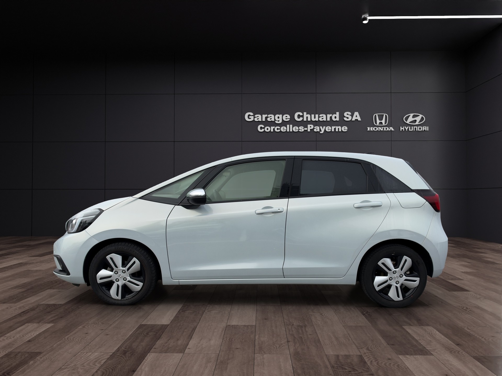 HONDA Jazz 1.5i-MMD Executive E-CVT-image-6