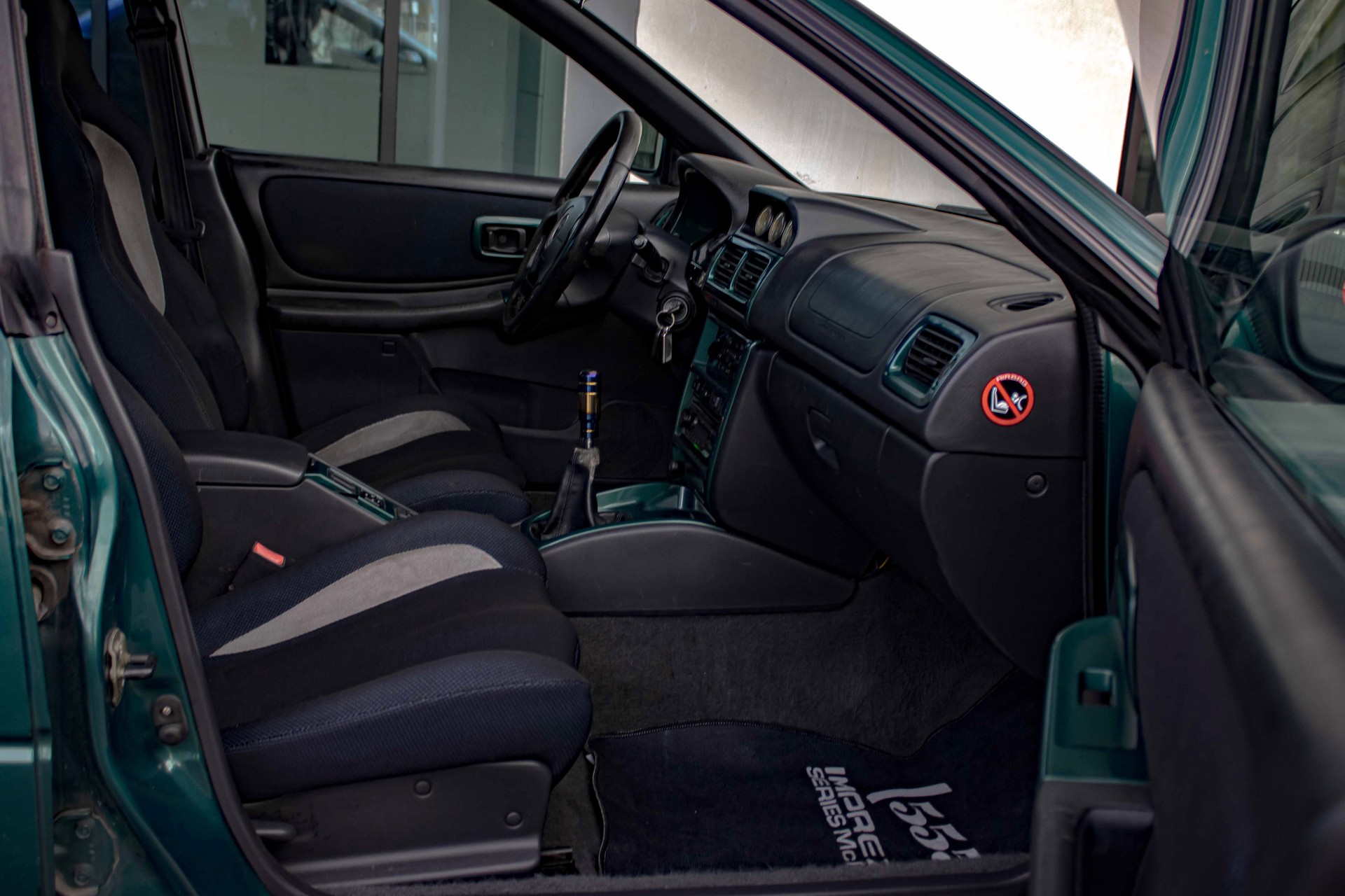 SUBARU Impreza 2.0 Turbo GT 555 edition-image-15