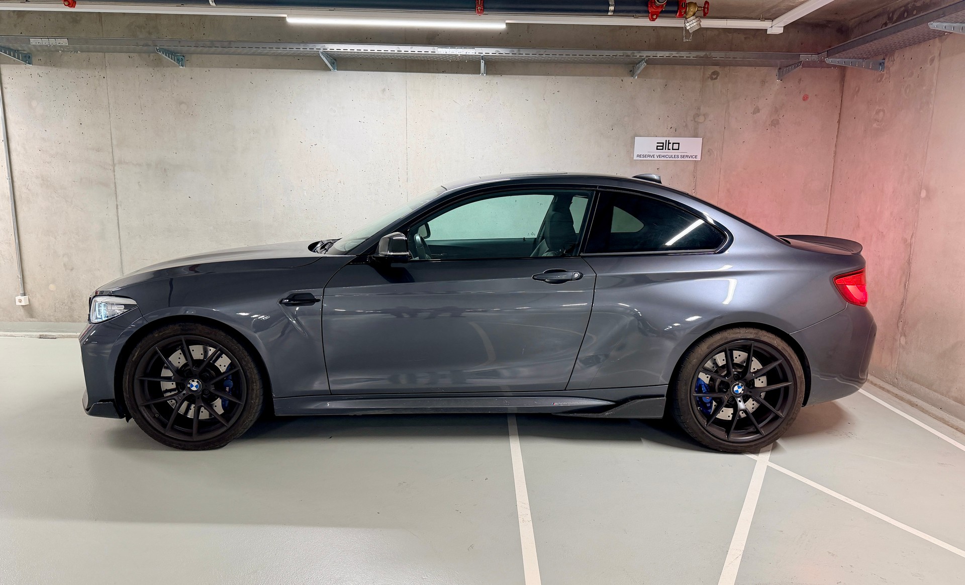 BMW M2 Swiss Performance Edition Drivelogic-showroom-element-1