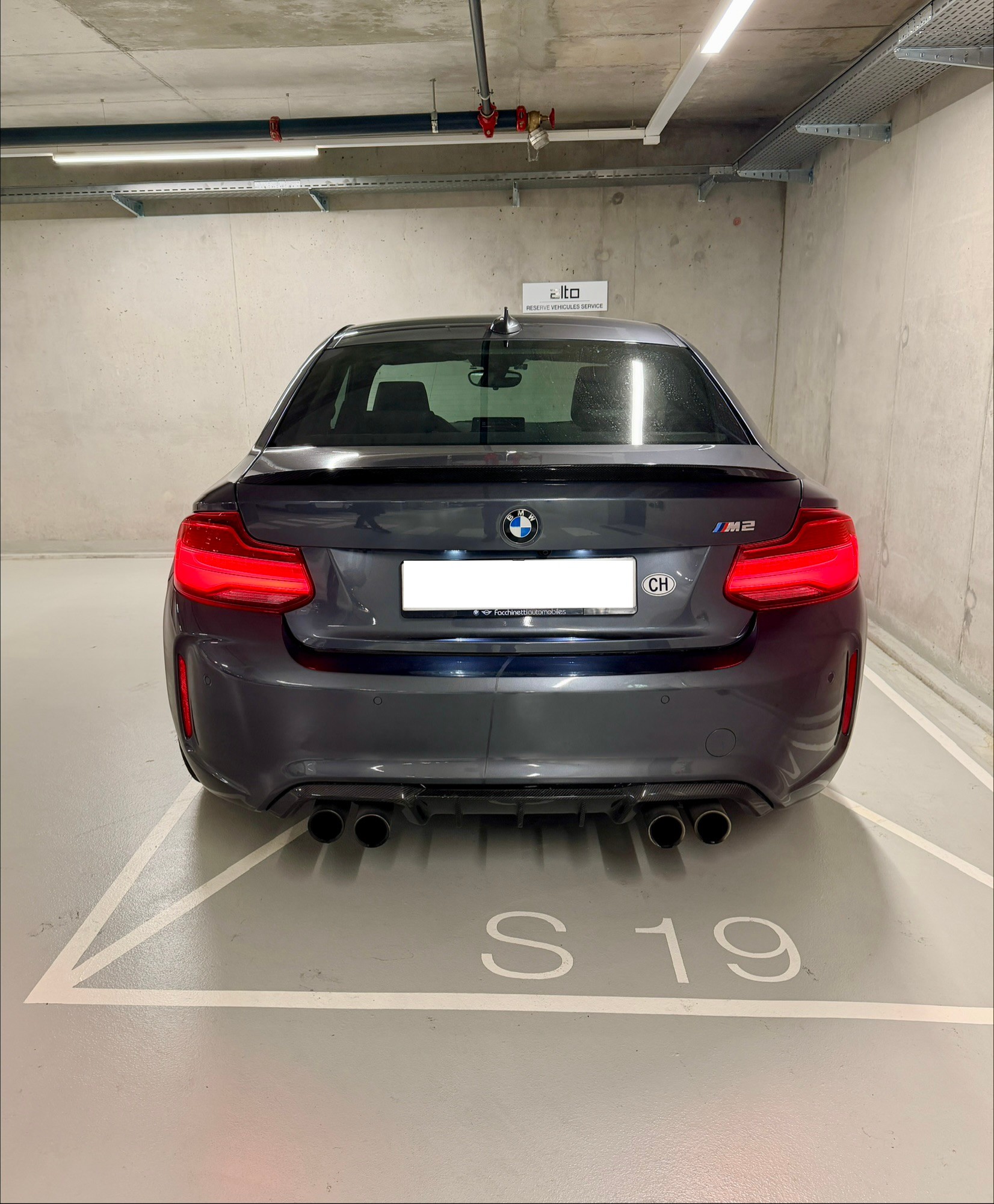 BMW M2 Swiss Performance Edition Drivelogic-showroom-element-3