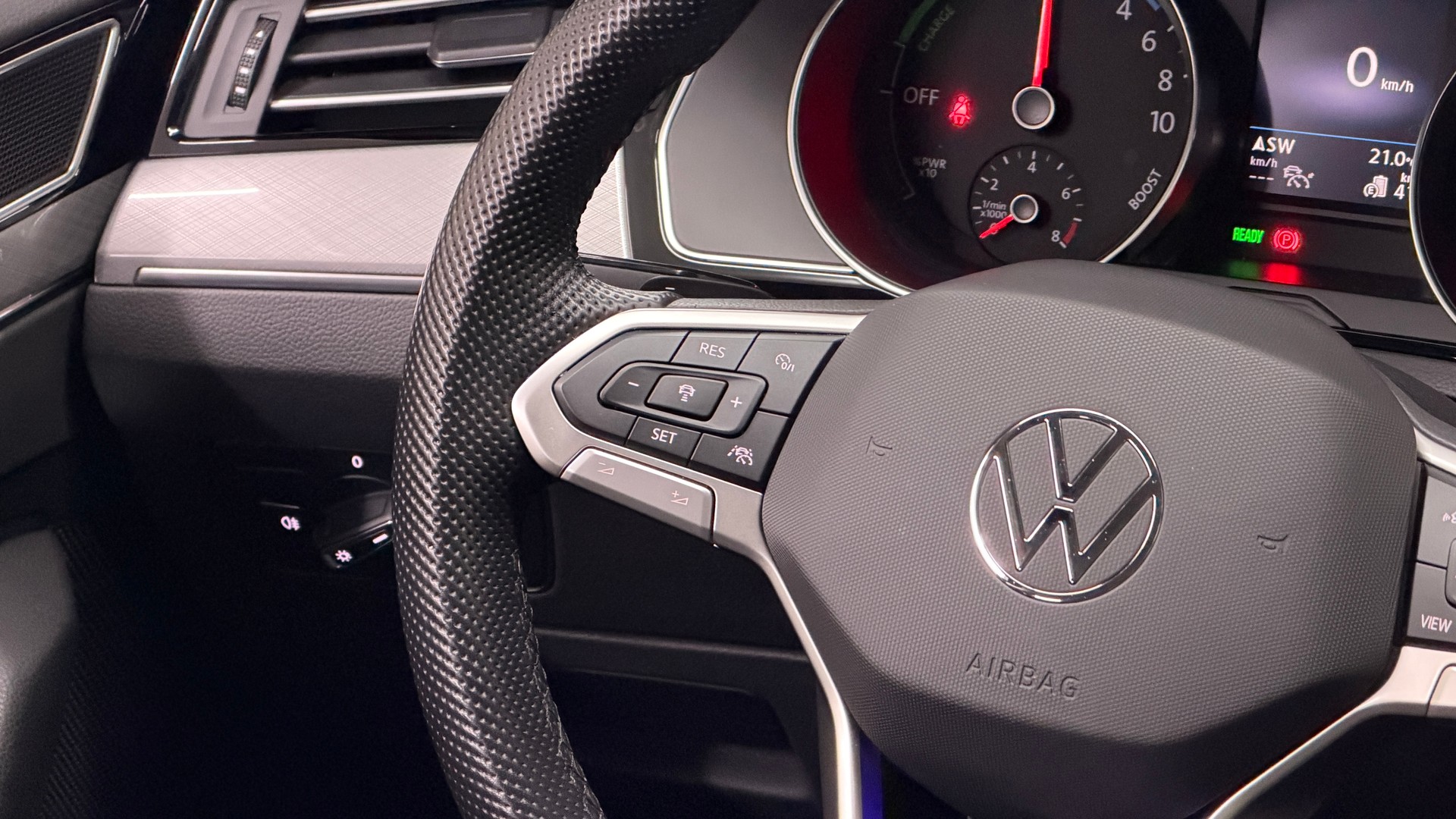 VW Passat Variant 1.4 TSI GTE Hybrid DSG-image-9