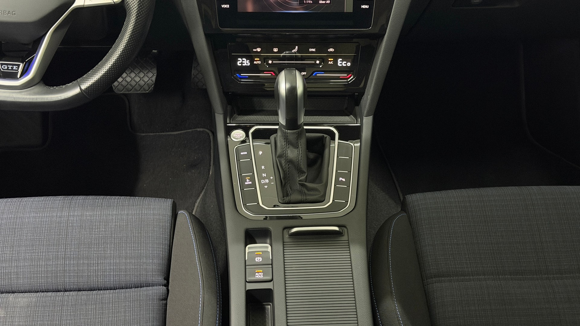 VW Passat Variant 1.4 TSI GTE Hybrid DSG-image-14
