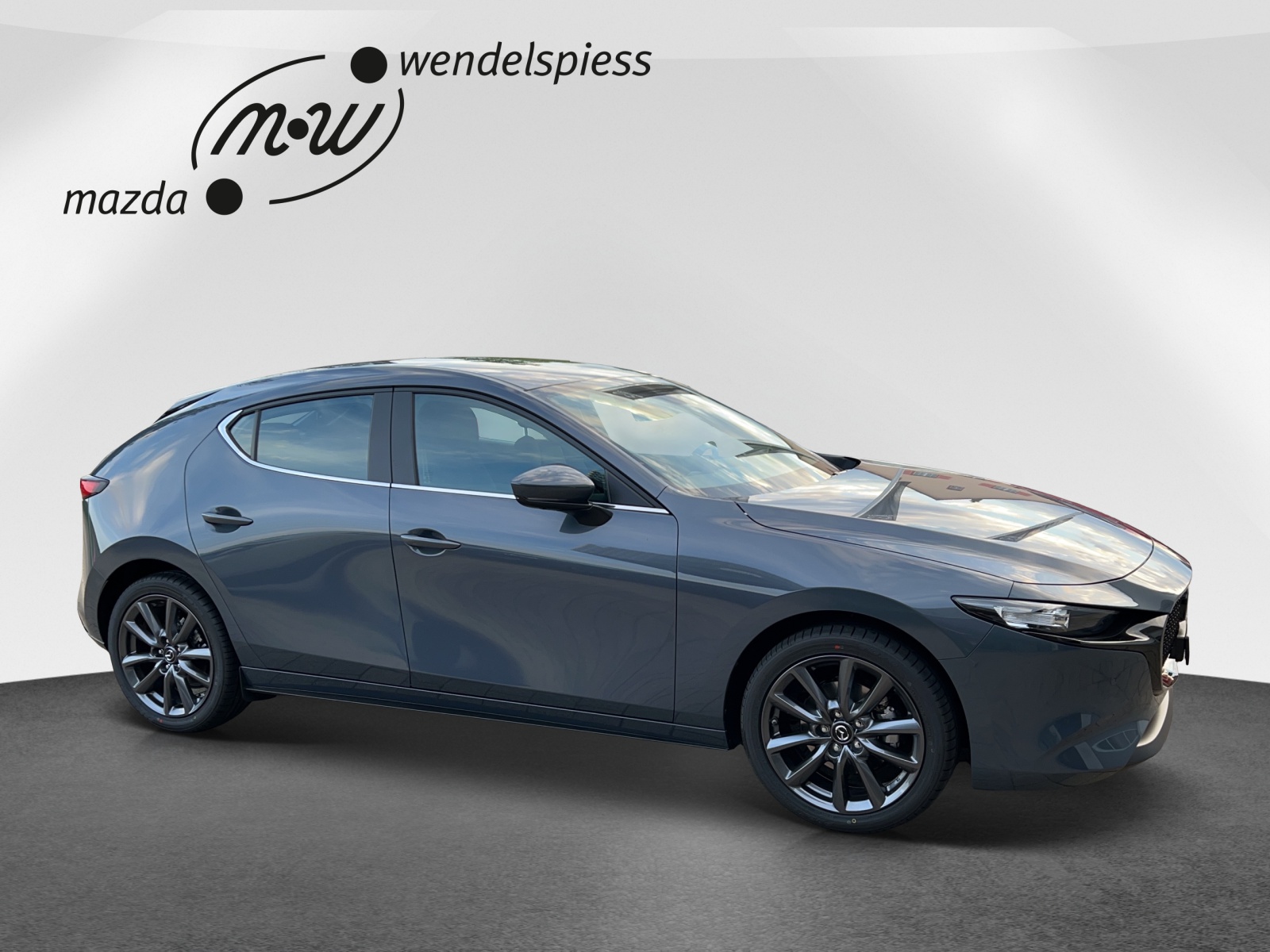 MAZDA Ambition +4-image-11