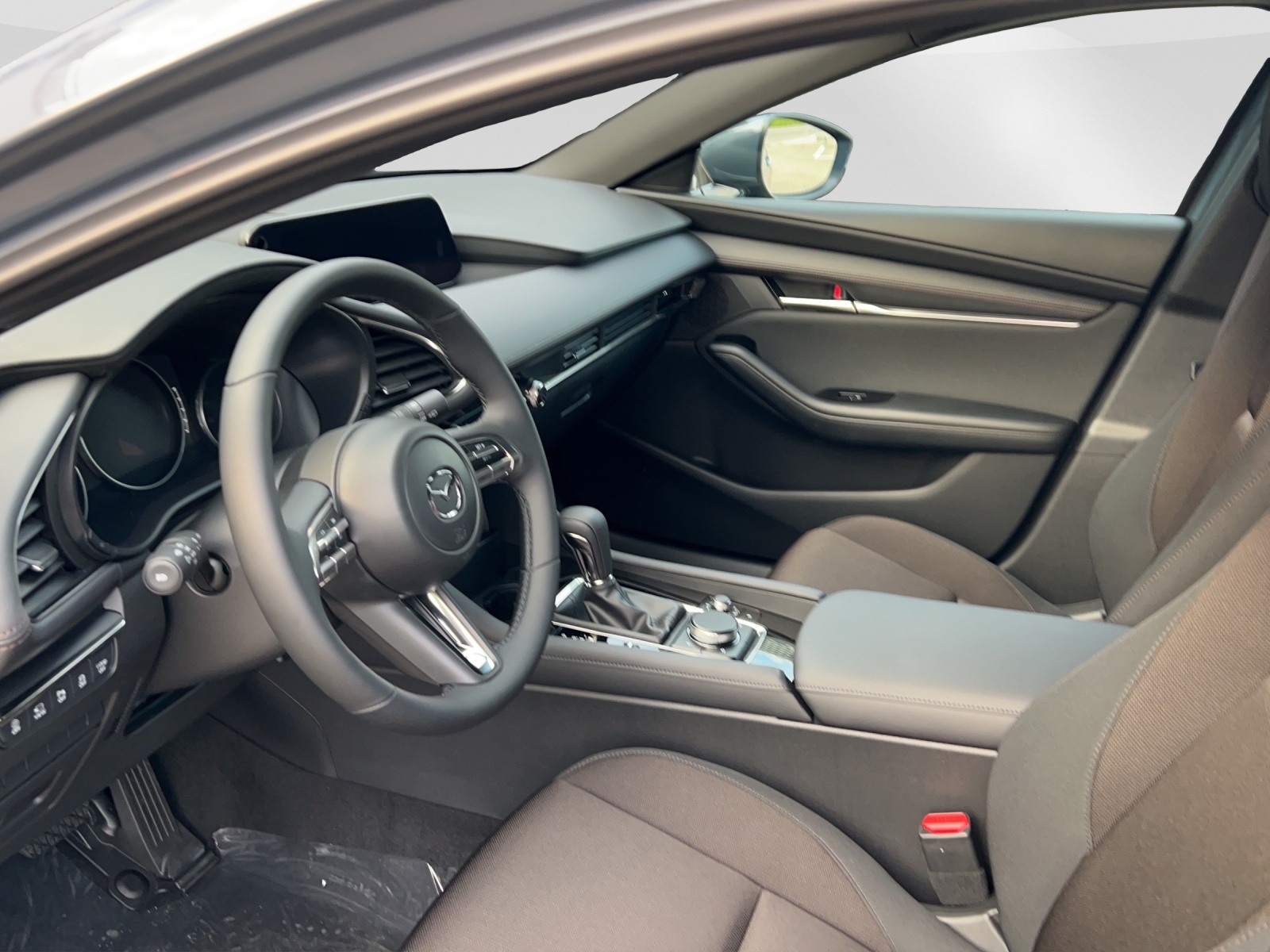 MAZDA Ambition +4-image-4