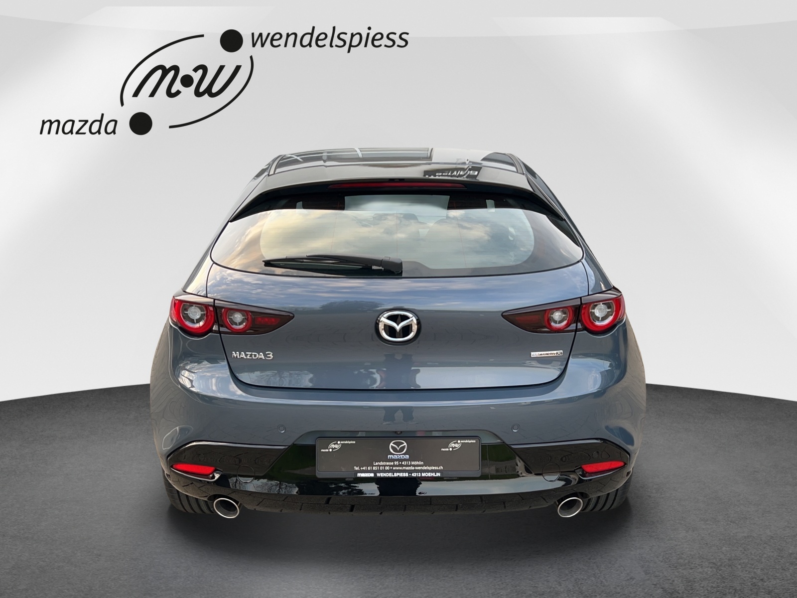 MAZDA Ambition +4-showroom-element-3