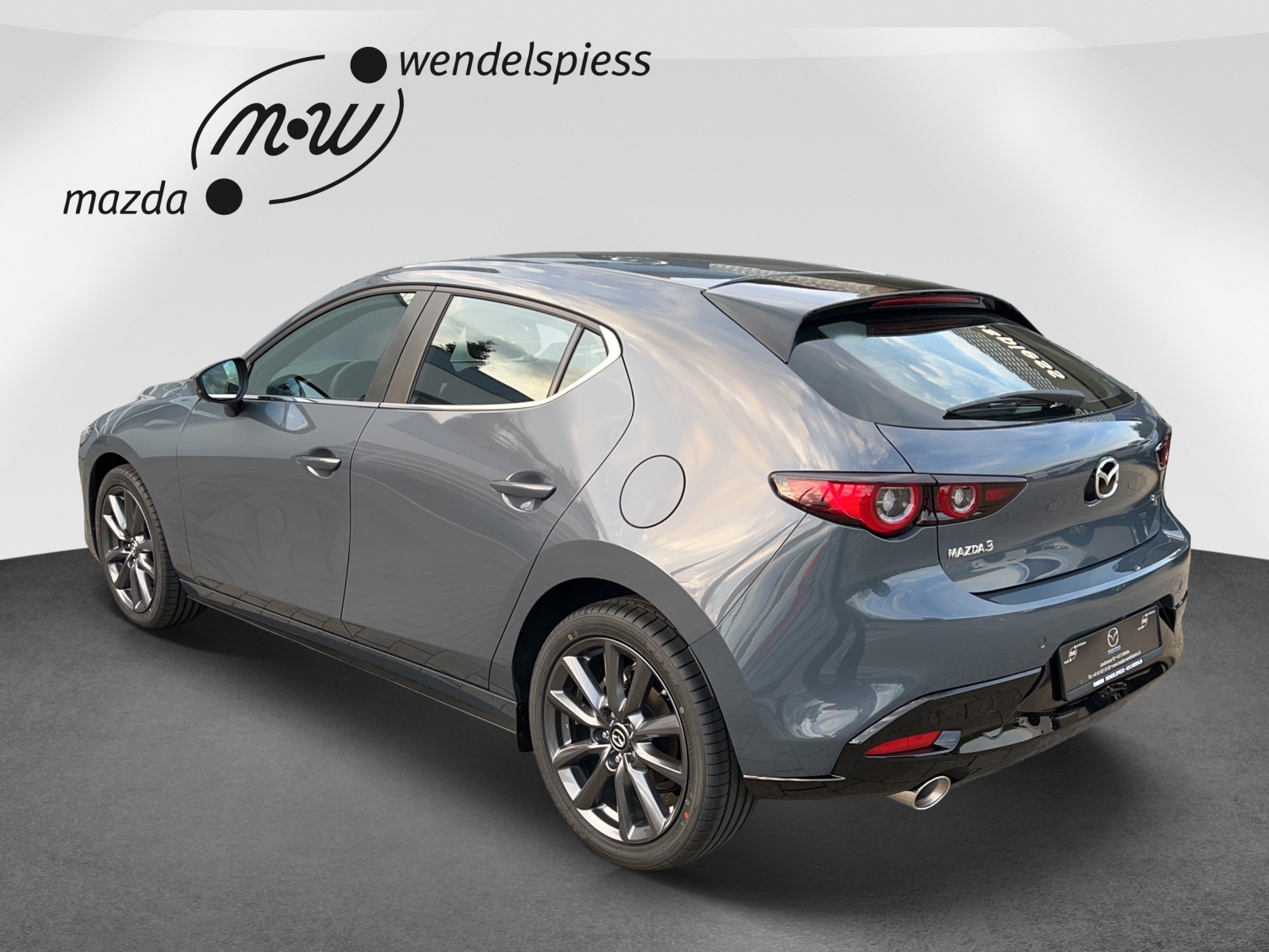 MAZDA Ambition +4-showroom-element-2